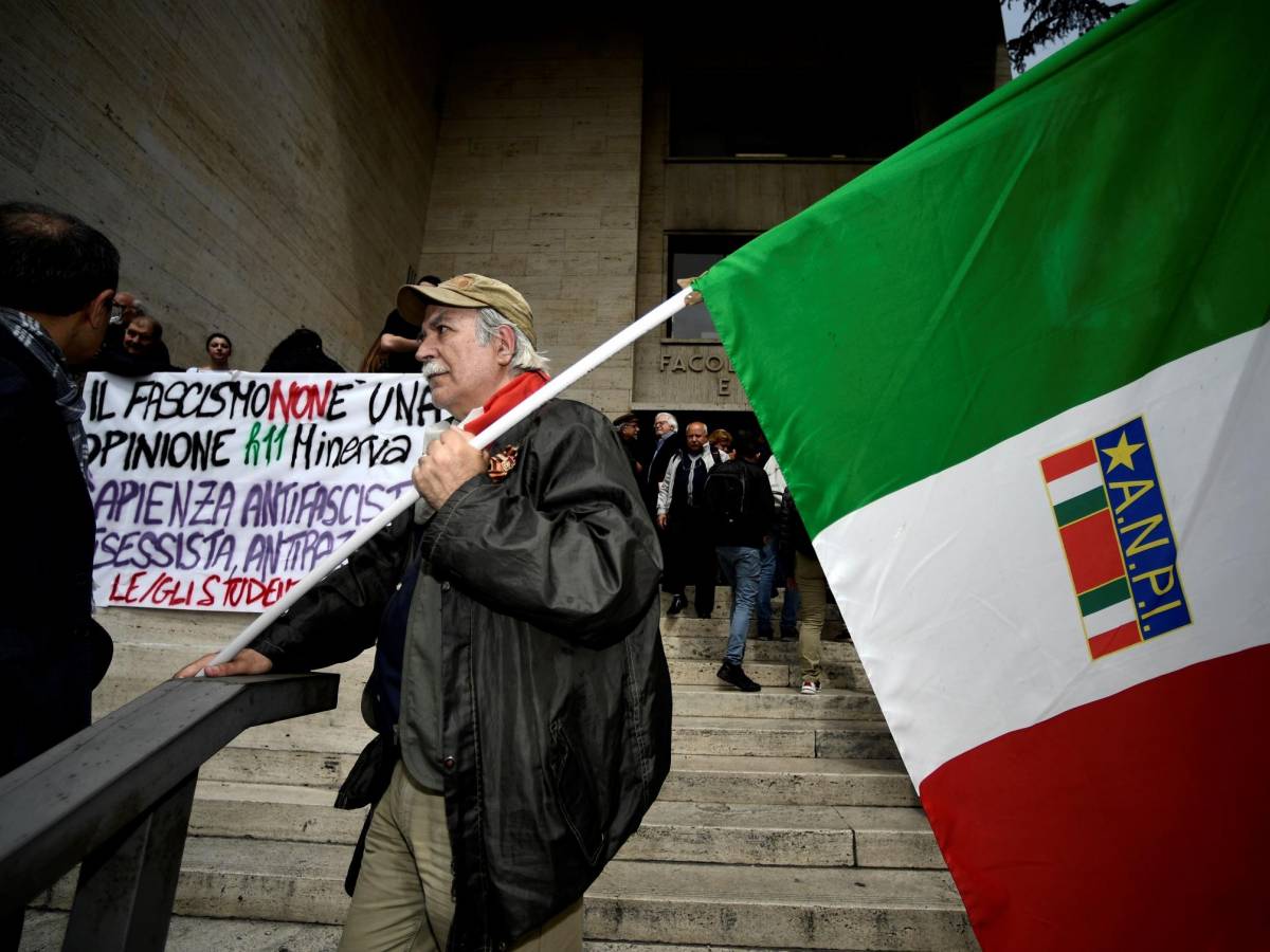 "Per un Paese Antifascista": ecco i dettagli delle proposte di legge di Pd e Anpi