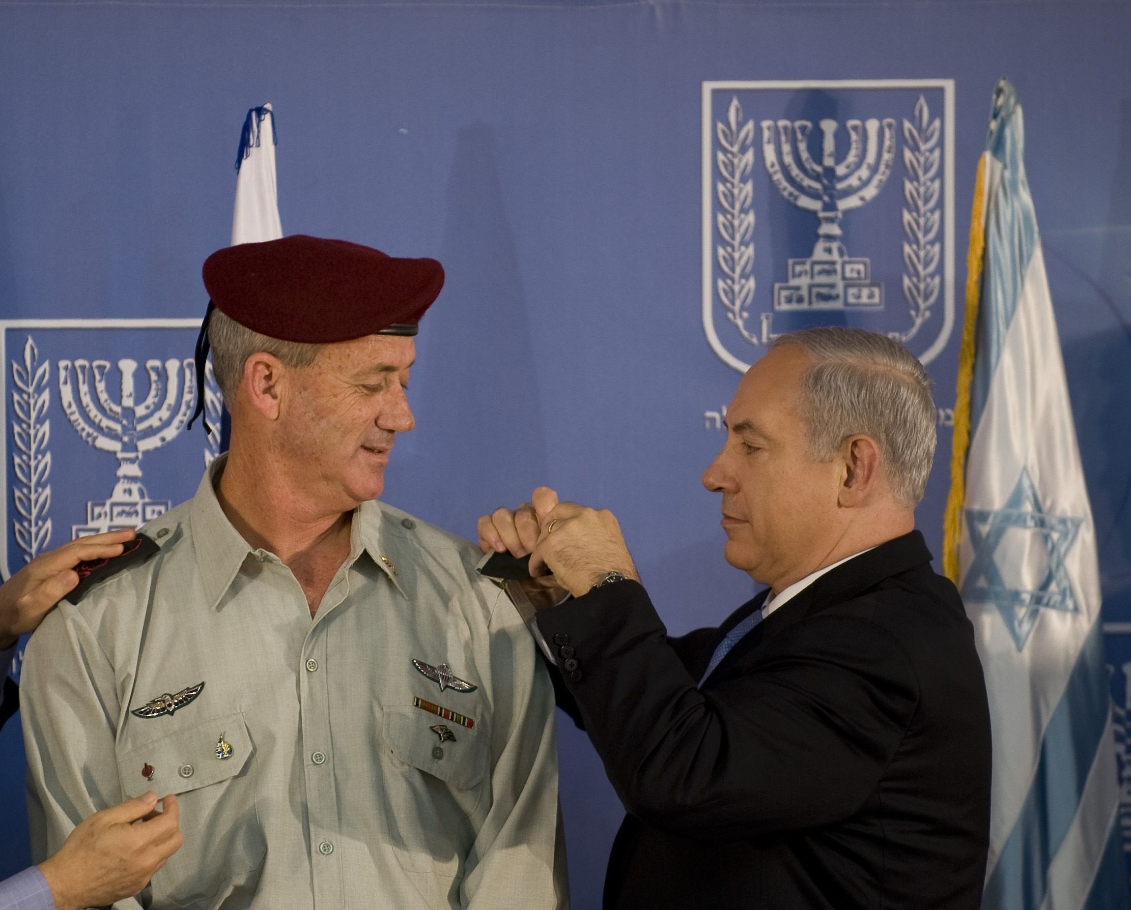 Israele, accordo tra Netanyahu e Gantz per un governo d'emergenza: escluso Yair Lapid