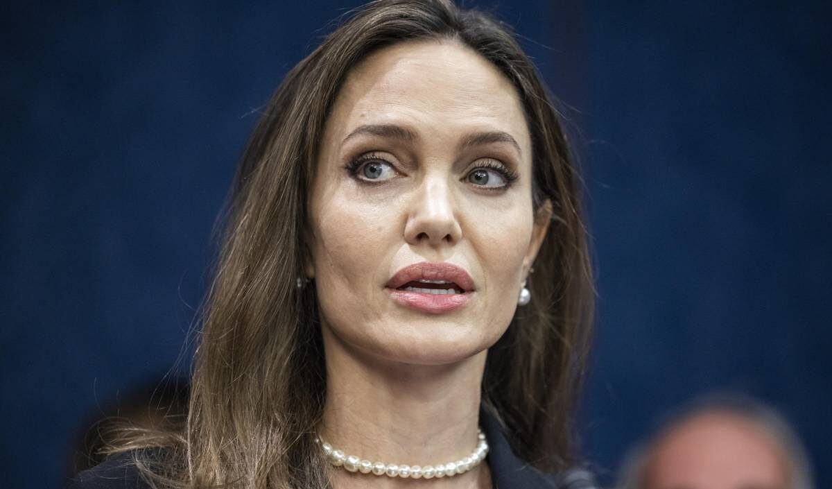 Angelina Jolie contro Israele: "Gaza sta diventando una fossa comune"