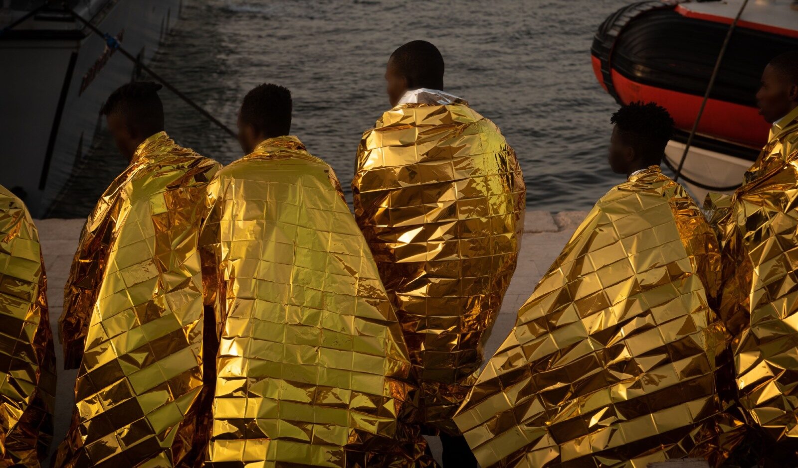 La Cassazione stabilisce che consegnare i migranti alla Guardia Costiera libica è reato