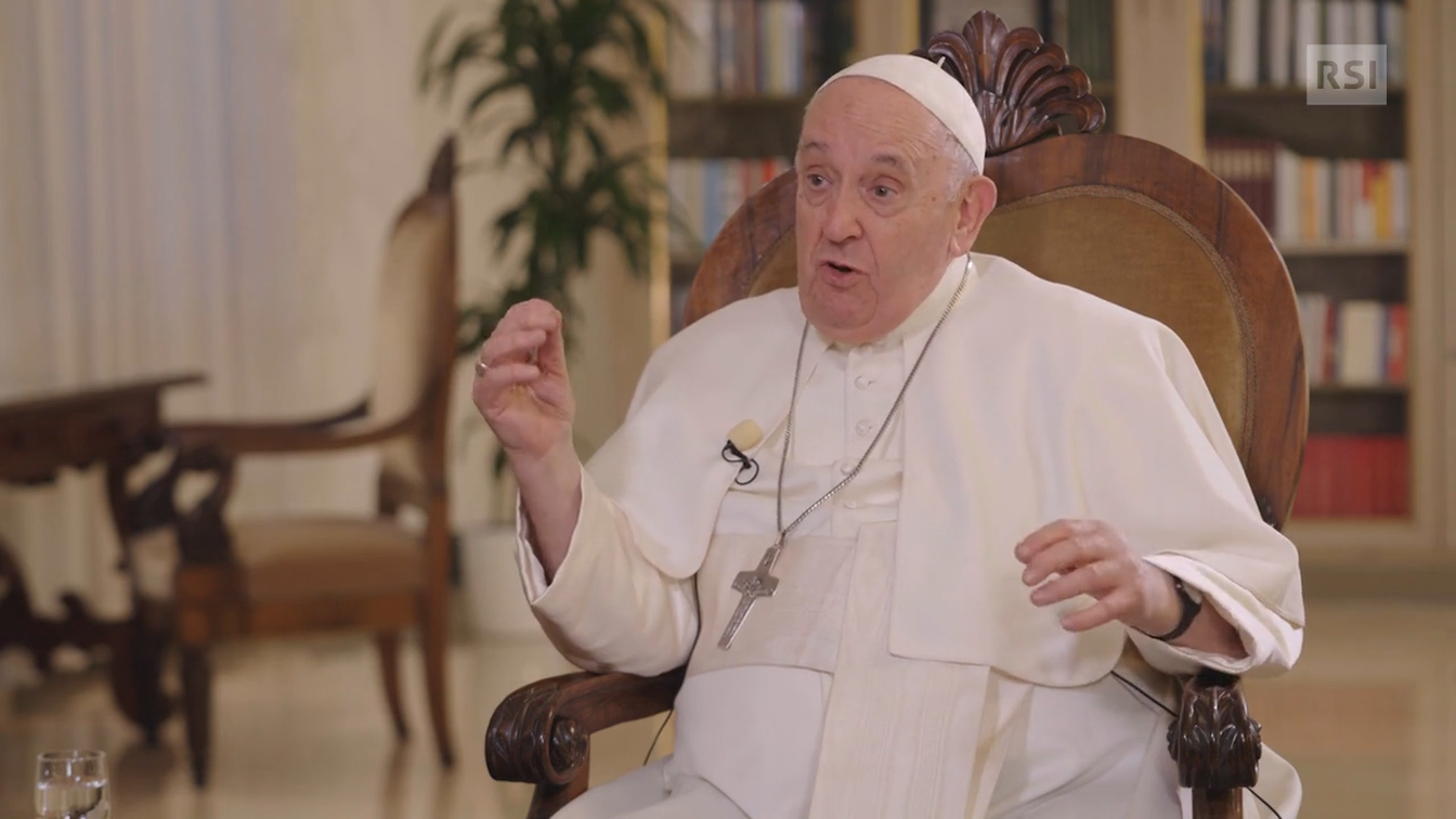 Il Papa: "La guerra è la vera sconfitta umana"
