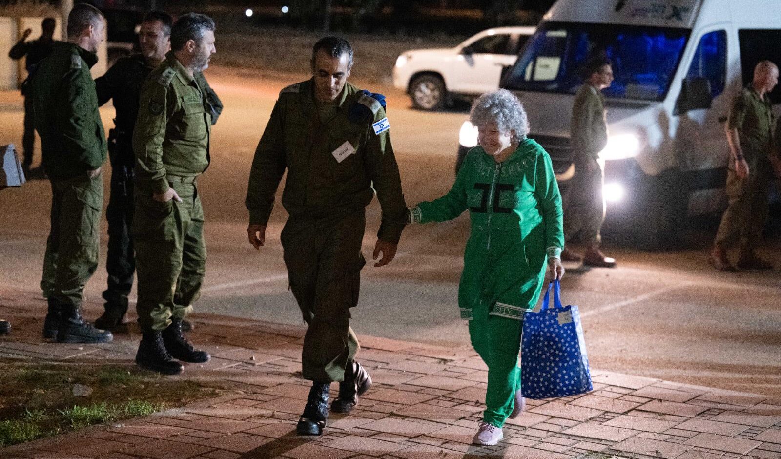 Guerra di Gaza, Hamas libererà altri 8 ostaggi: ecco chi sono