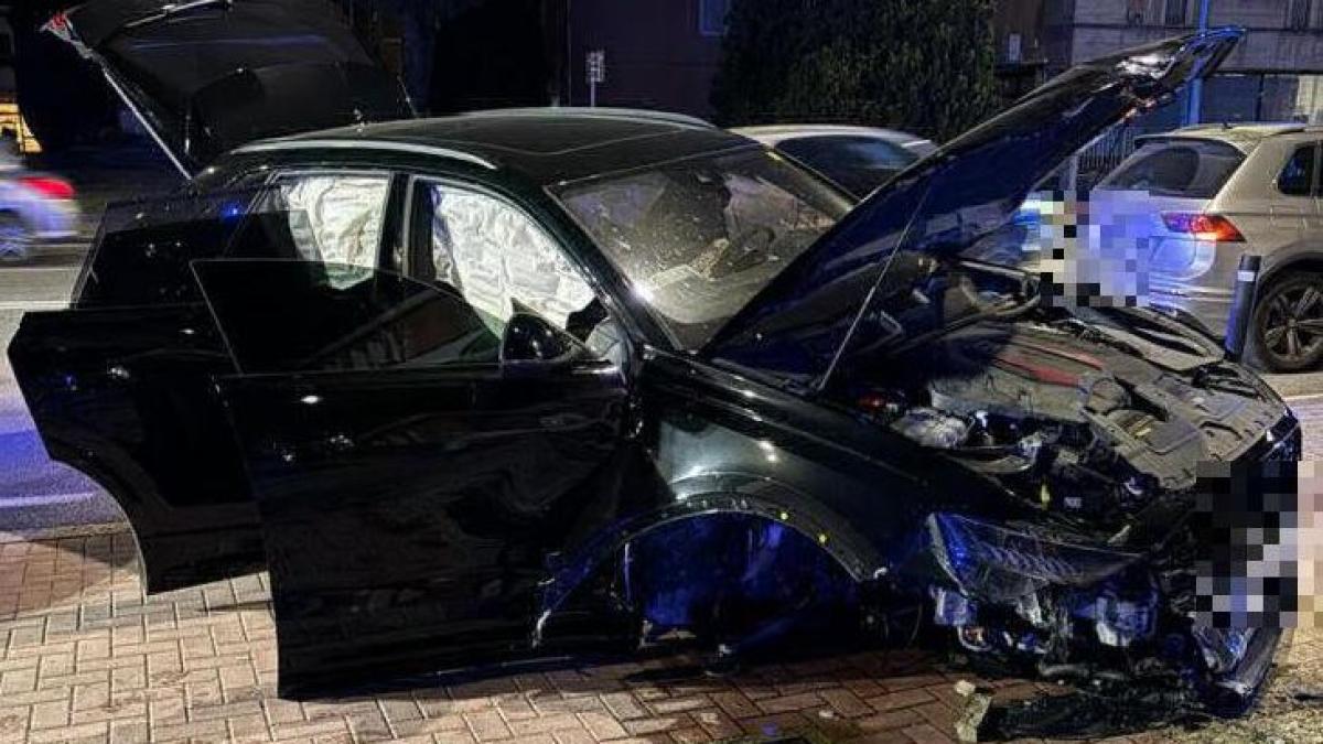 Balotelli distrugge la sua auto e rifiuta l'alcoltest: ora il calciatore non potrà più guidare