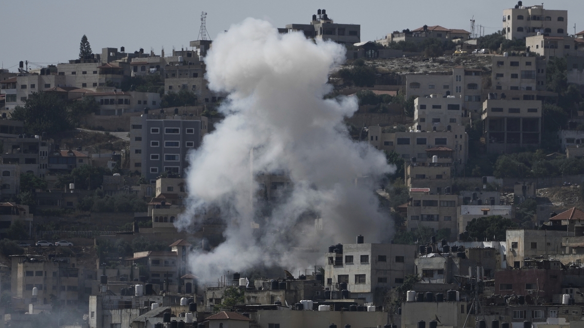Tre palestinesi uccisi durante un attacco di Israele a Jenin in Cisgiordania