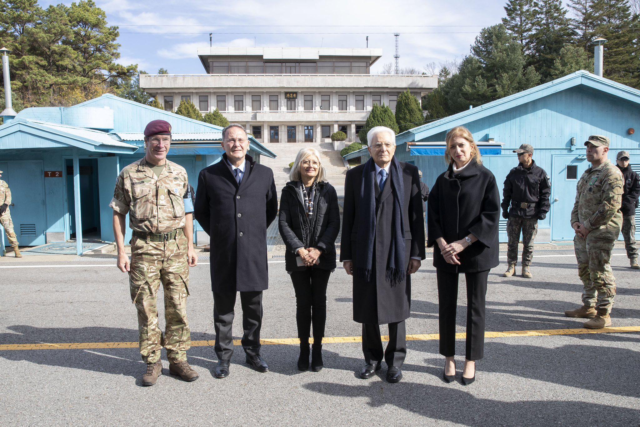 Sergio Mattarella in Corea del Sud: "Senza la pace, il rischio di ulteriori violenze è costante"