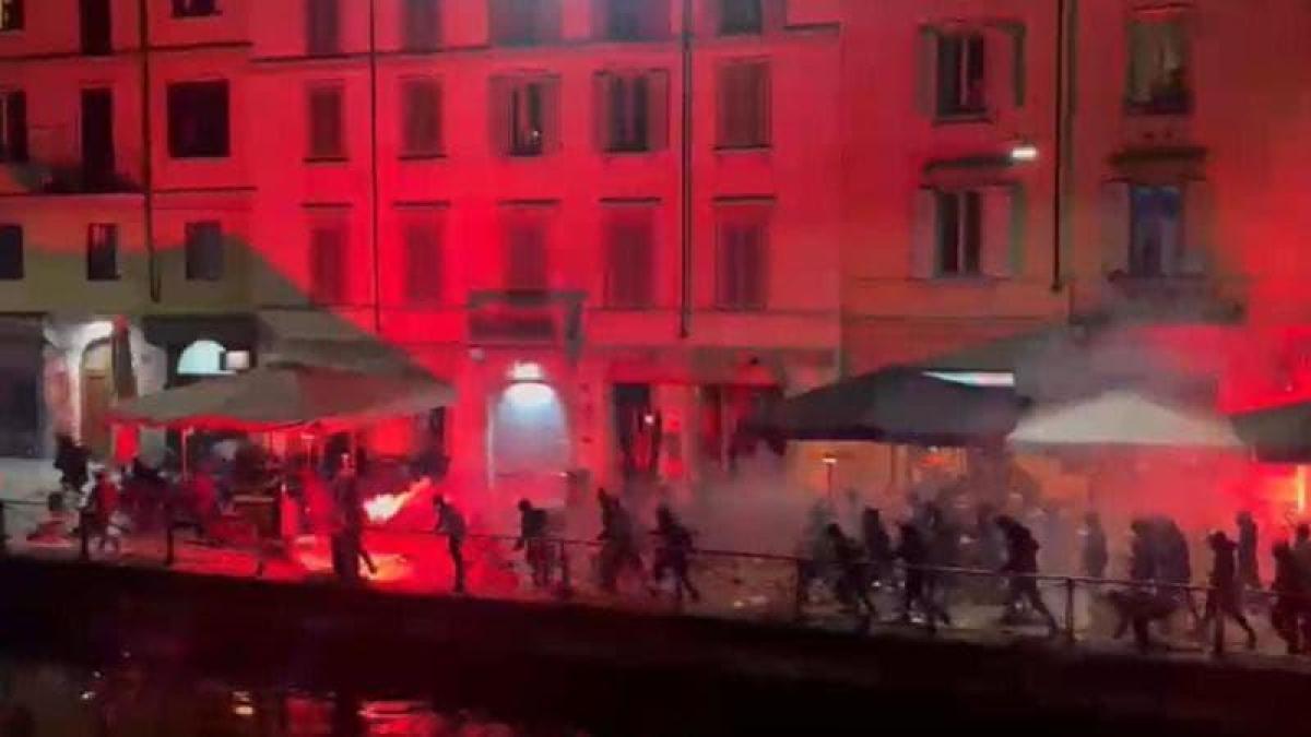 Notte di follia a Milano: fermati 73 tifosi del Psg per gli scontri con i milanisti e alcuni cinesi