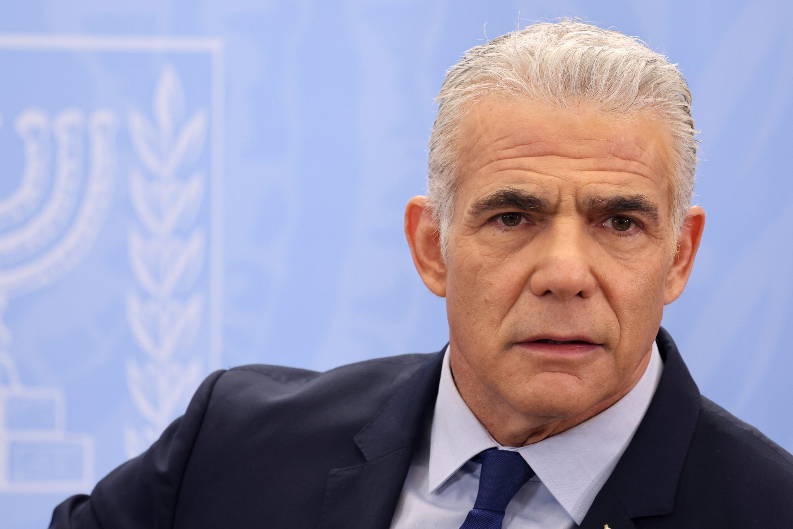 Israele, Lapid chiede le dimissioni di Netanyahu: "Faccia come il capo dell'intelligence"