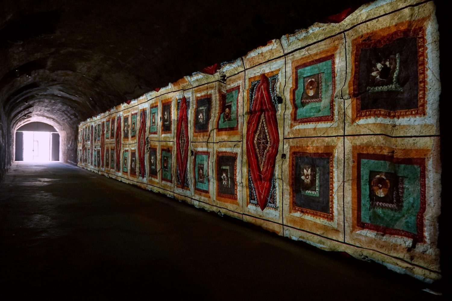 Scoperta una lussuosa Domus nell'area del Colosseo: l'incredibile rinvenimento a Roma