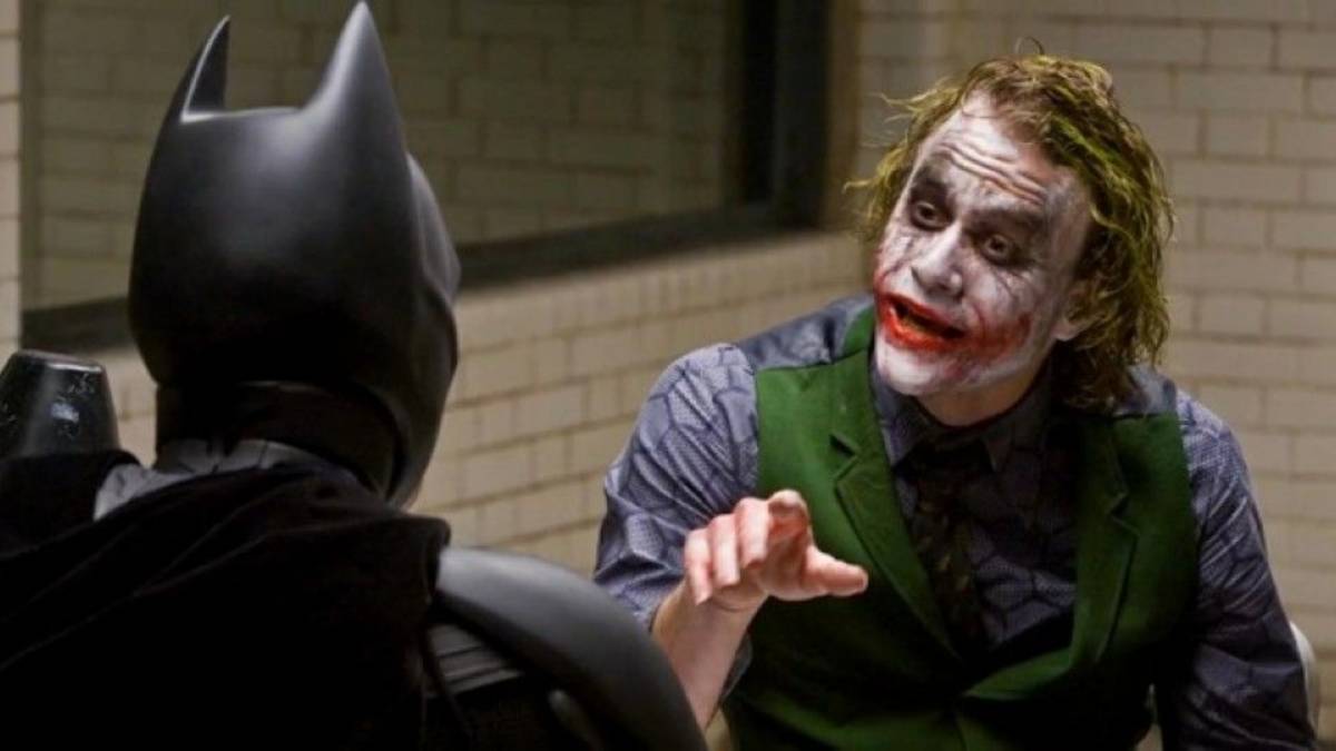 “Il Cavaliere Oscuro”, alle 21.25 su Italia 1: la trama del film con Heath Ledger e Christian Bale