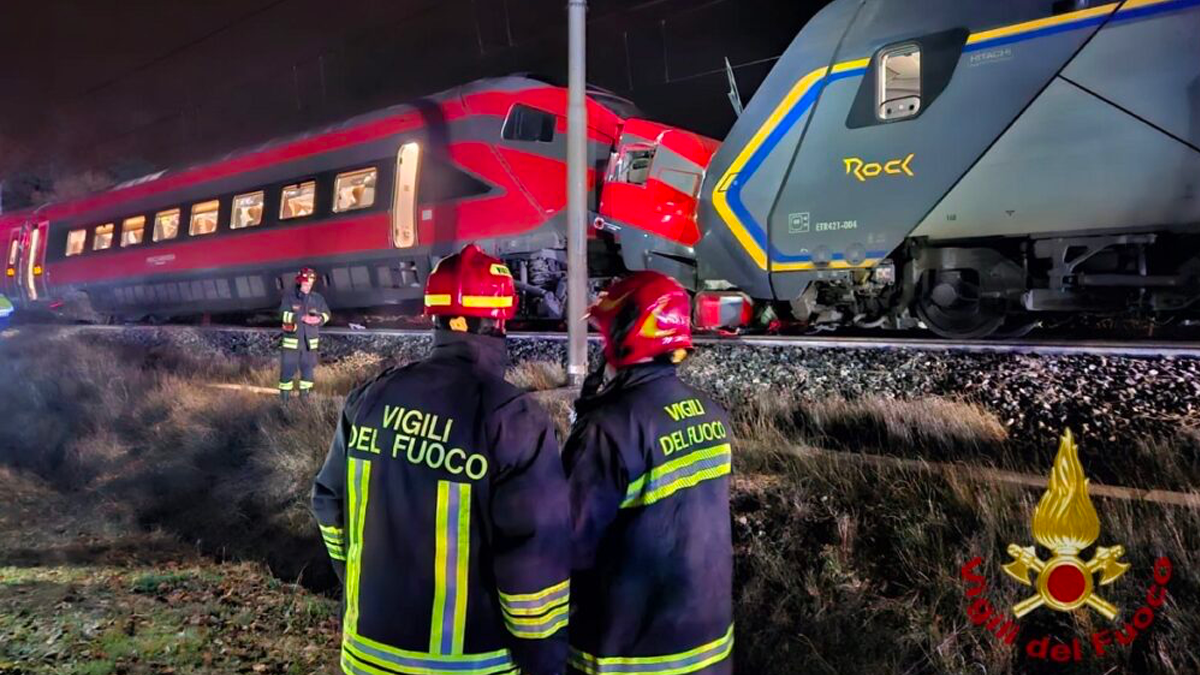 Incidente ferroviario, Bonelli (Avs): "Salvini faccia funzionare le ferrovie, altro che Ponte sullo Stretto"