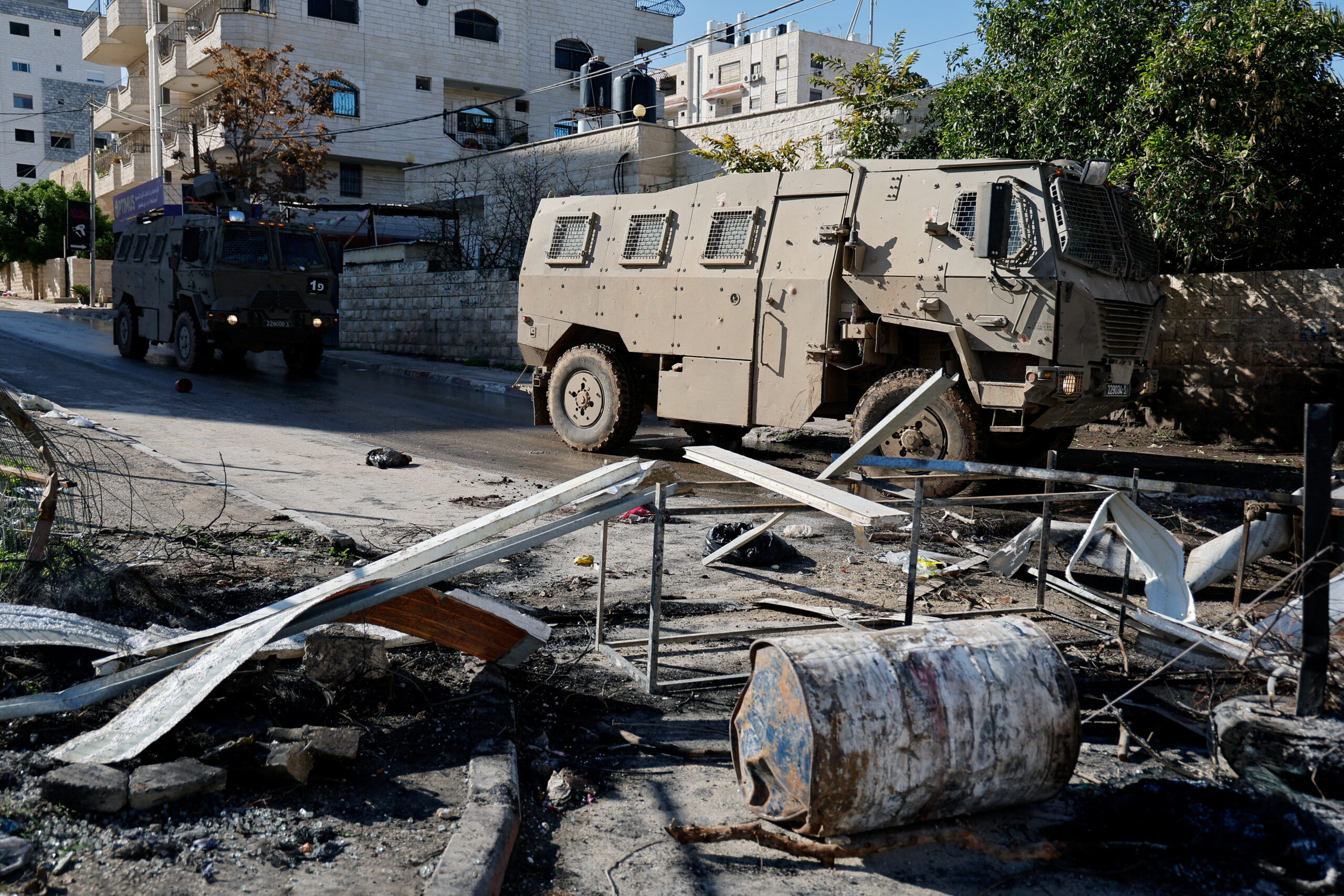 Quattro palestinesi uccisi durante un raid israeliano notturno in Cisgiordania