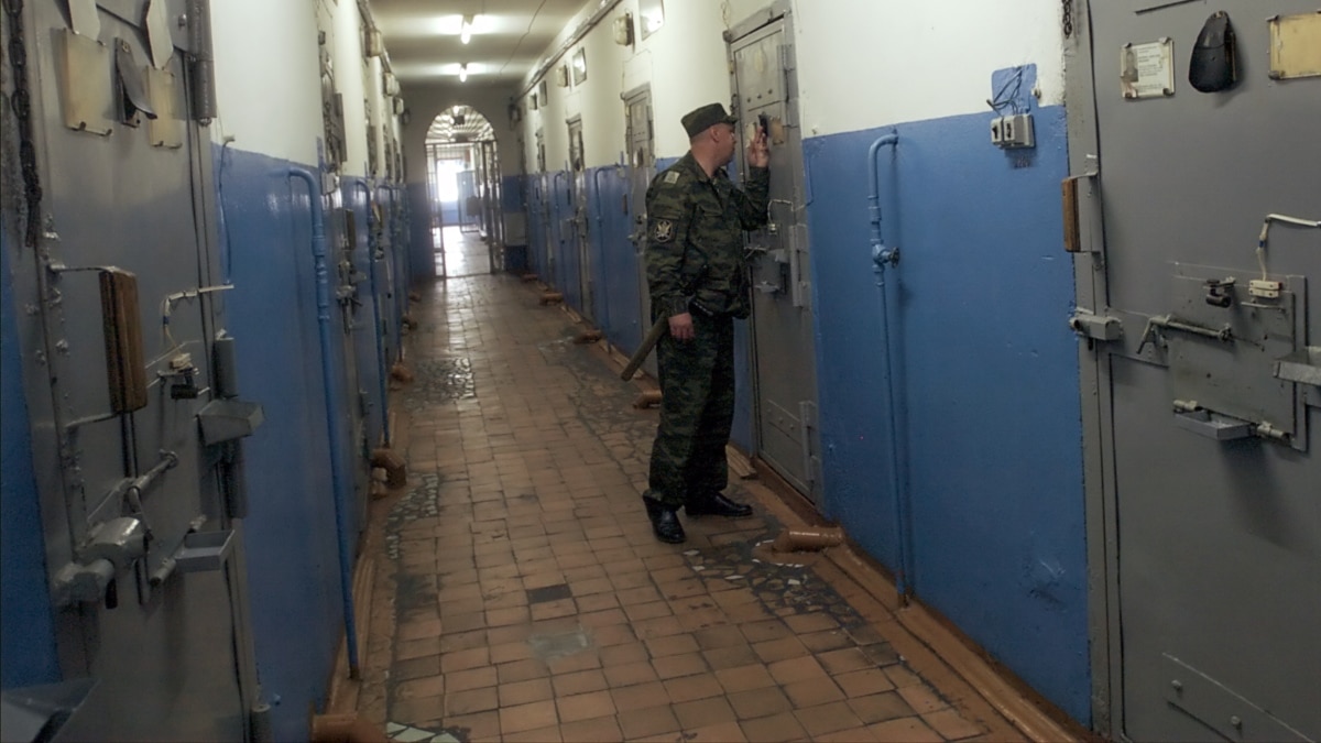 In Russia spengono i riscaldamenti nelle carceri per convincere i prigionieri a scegliere il fronte