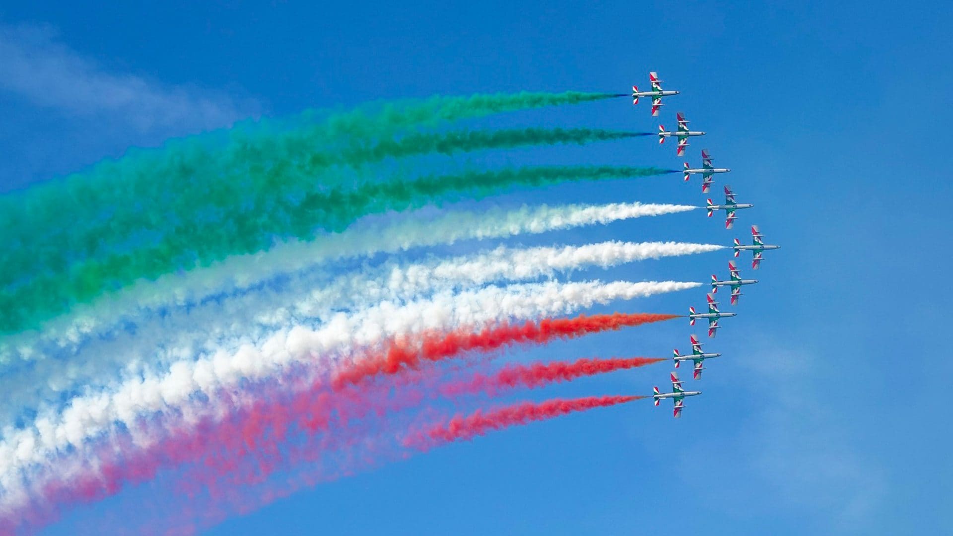 “Le Frecce Tricolori”, alle 21.20 su Rai 3: le anticipazioni del documentario in onda mercoledì 10 gennaio