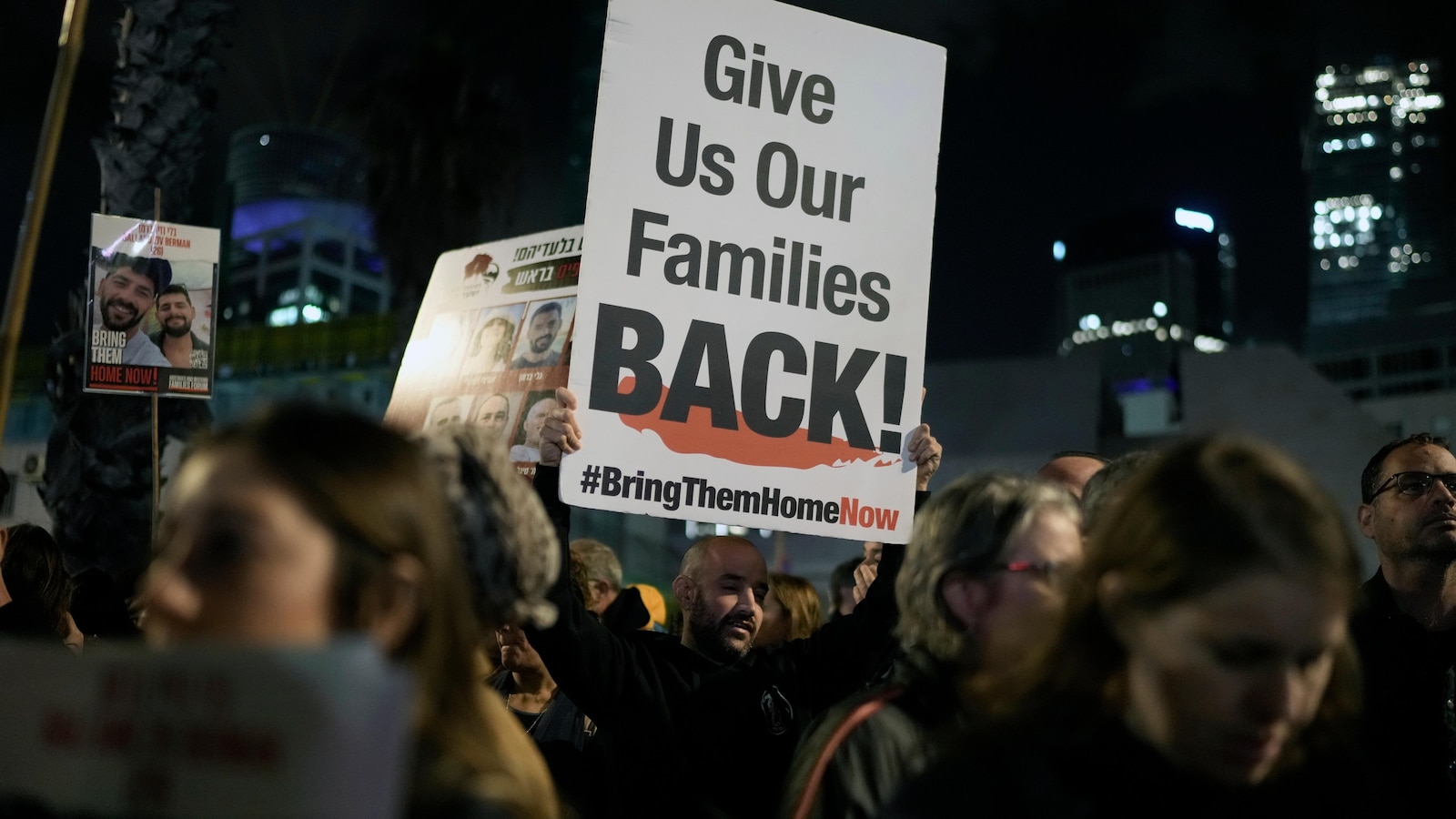 Manifestazione in Israele per chiedere il rilascio degli ostaggi