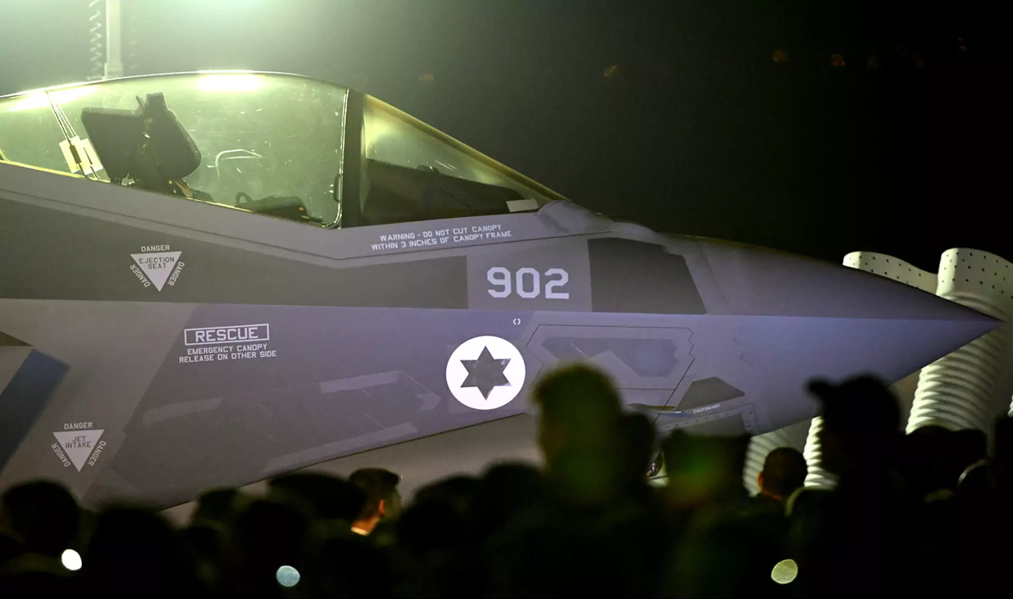 Stop alla vendita di armi a Israele a cominciare dagli F-35