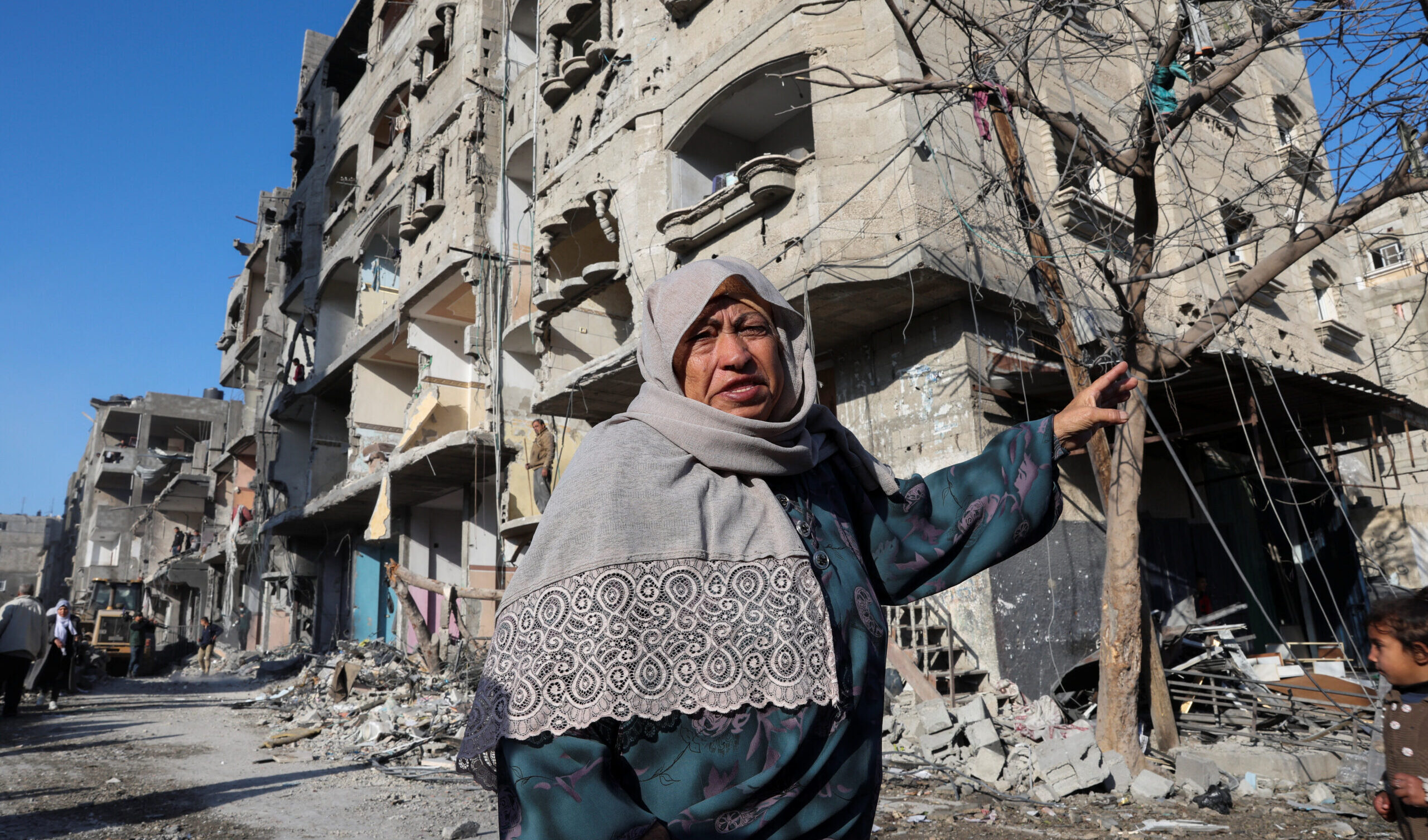 A Rafah cinque persone uccise nel bombardamento israeliano di una casa