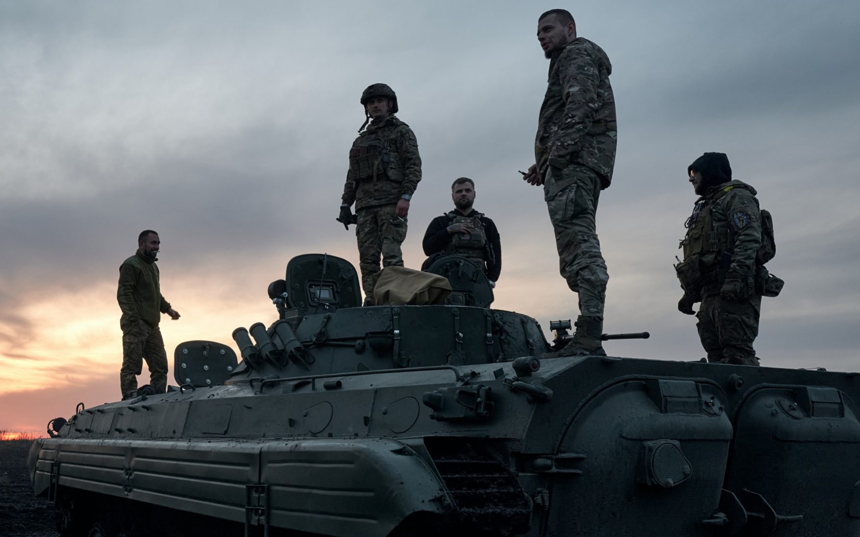 L’esercito ucraino ha ritirato le truppe dalla città di Avdiivka e i russi guadagnano terreno nel Donetsk