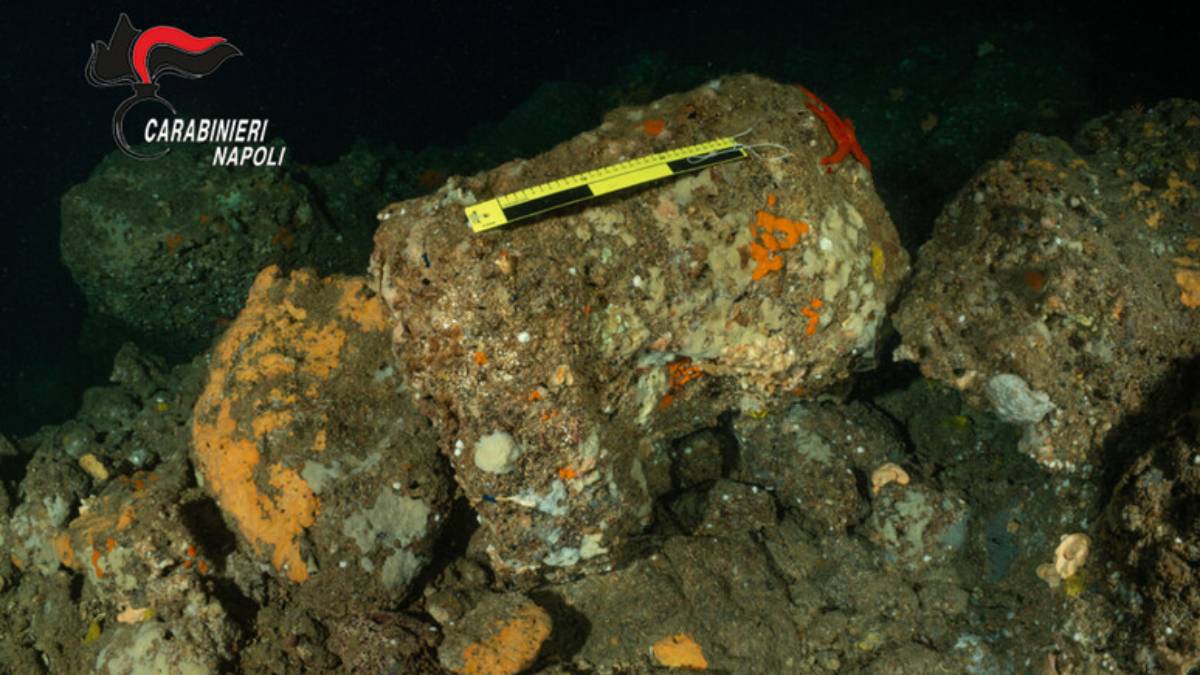 Ritrovati alcuni reperti archeologici nella zona della Grotta Azzurra