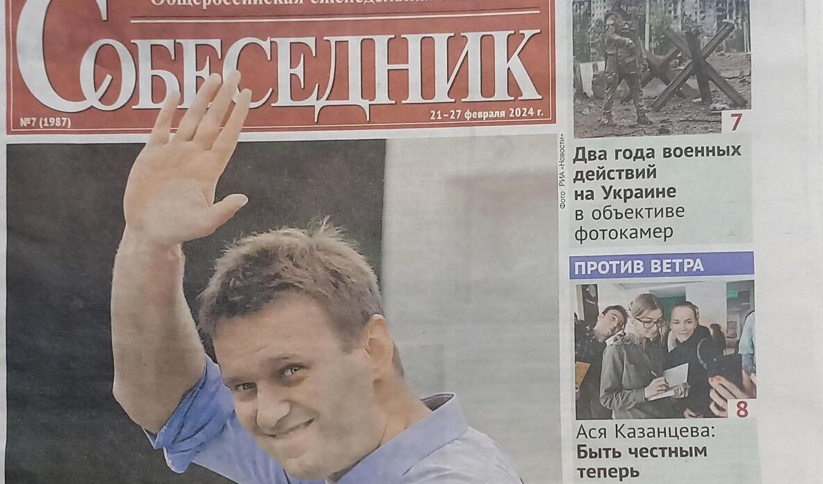 Fatto sparire dalle edicole il giornale che aveva pubblicato una foto di Navalny in prima pagina