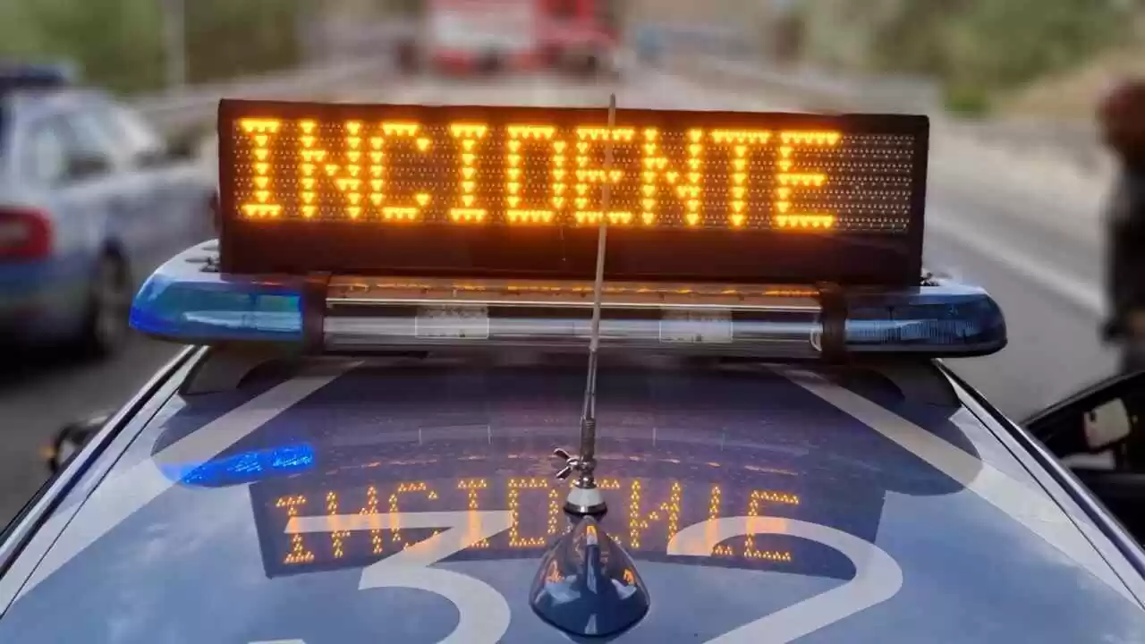 Incidente mortale sull'A1, due furgoni si scontrano: le vittime sono 2, traffico chiuso verso Napoli