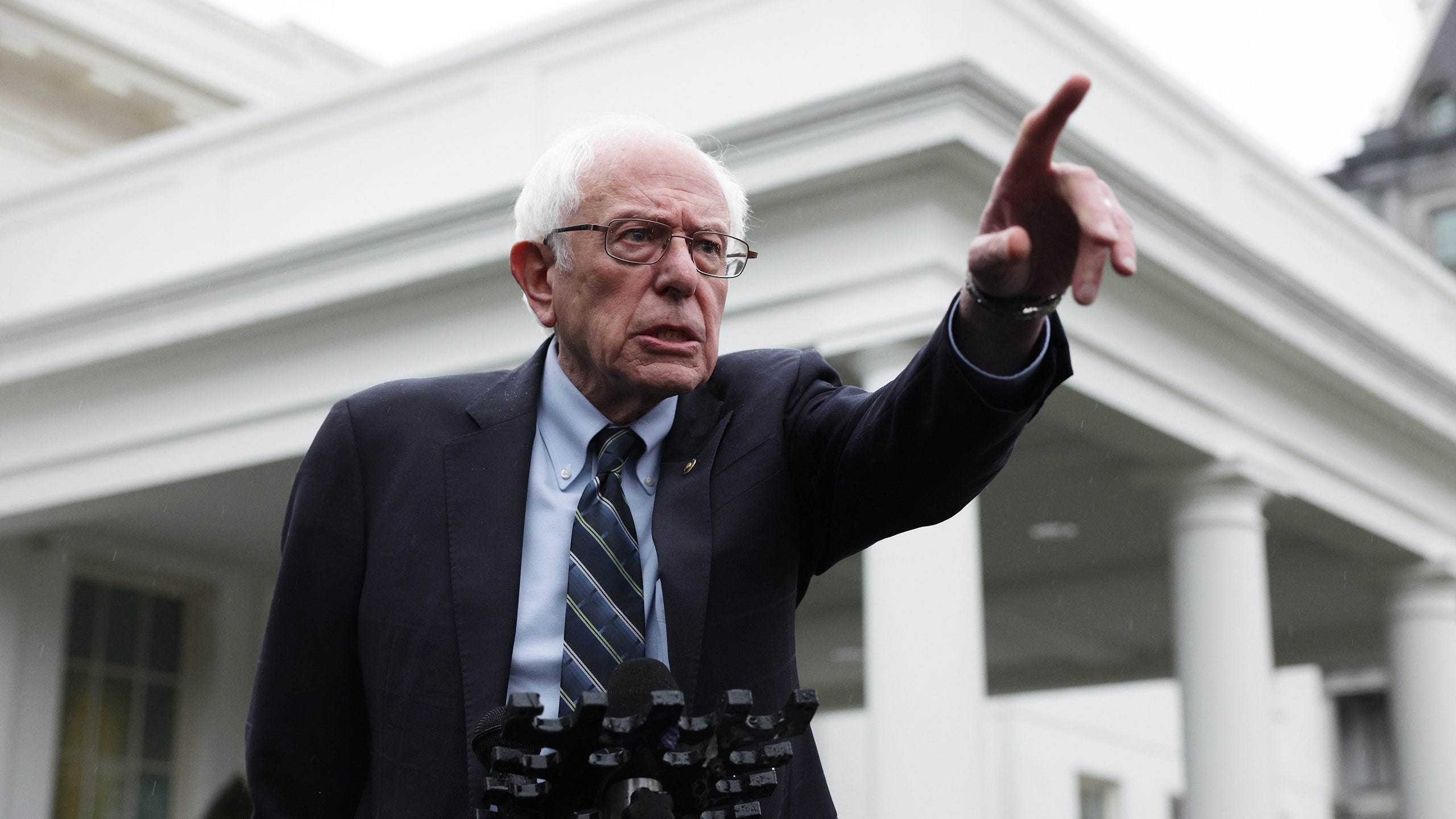 Sanders chiede ancora alla Casa Bianca di non dare più armi a Israele