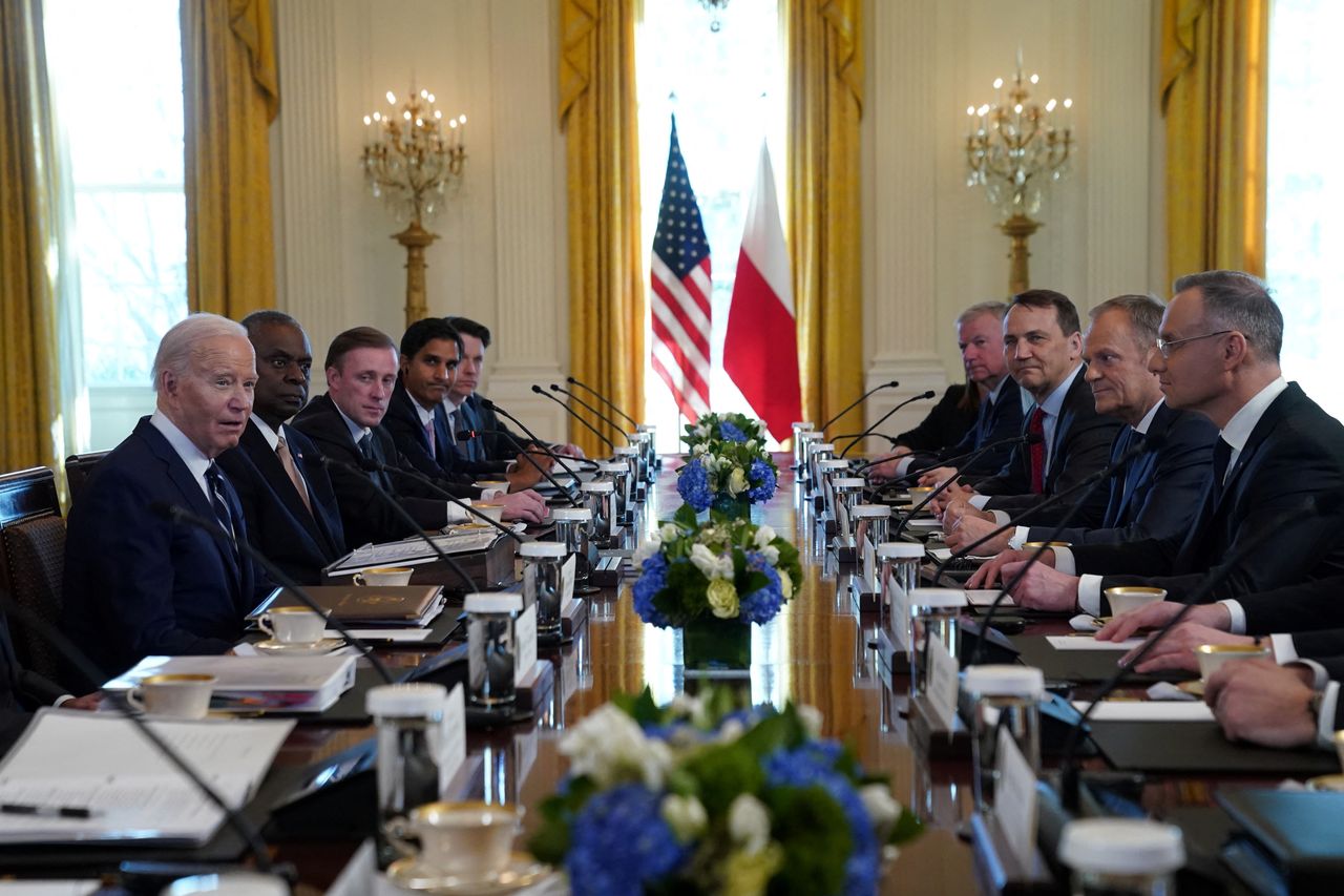 Biden incontra i polacchi: " La Russia non si fermerà all'Ucraina"