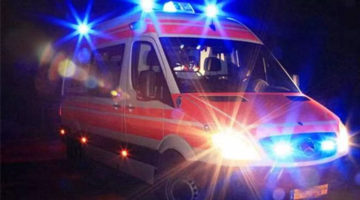 Incidente: muore carbonizzato nella sua auto