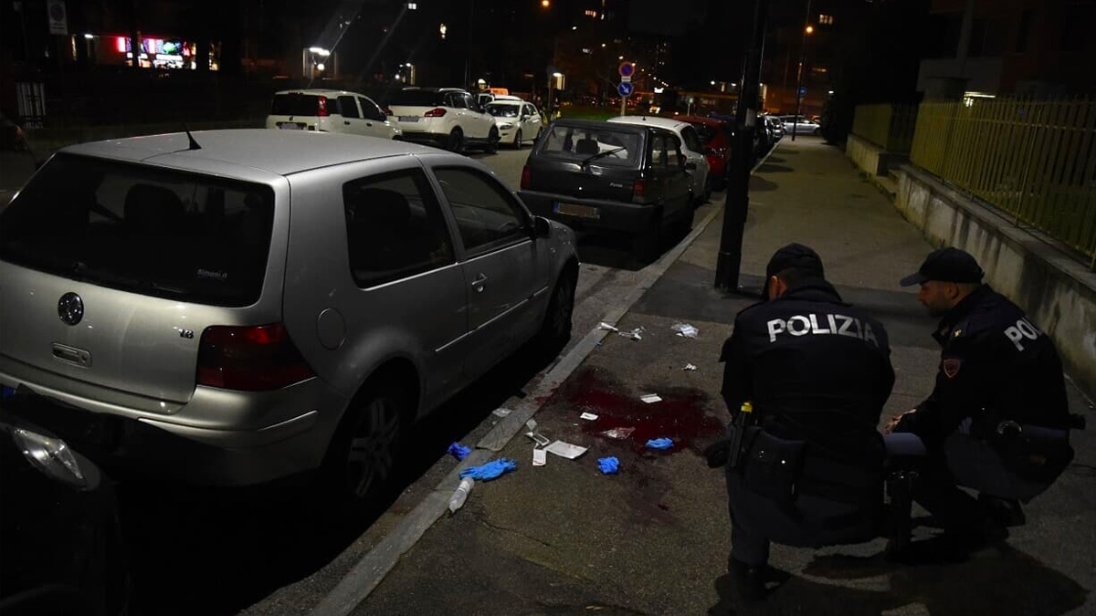 Amputata la gamba del 23enne aggredito a colpi di machete: la polizia sulle tracce di due giovani