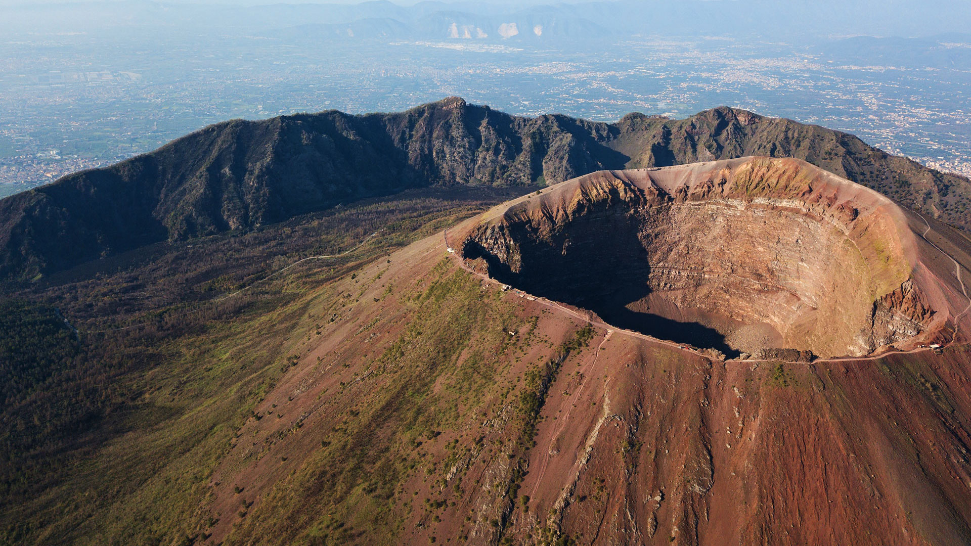 Terremoto sul Vesuvio, l'Ingv: "E' un evento molto raro, forse è la faglia che si sta riattivando"