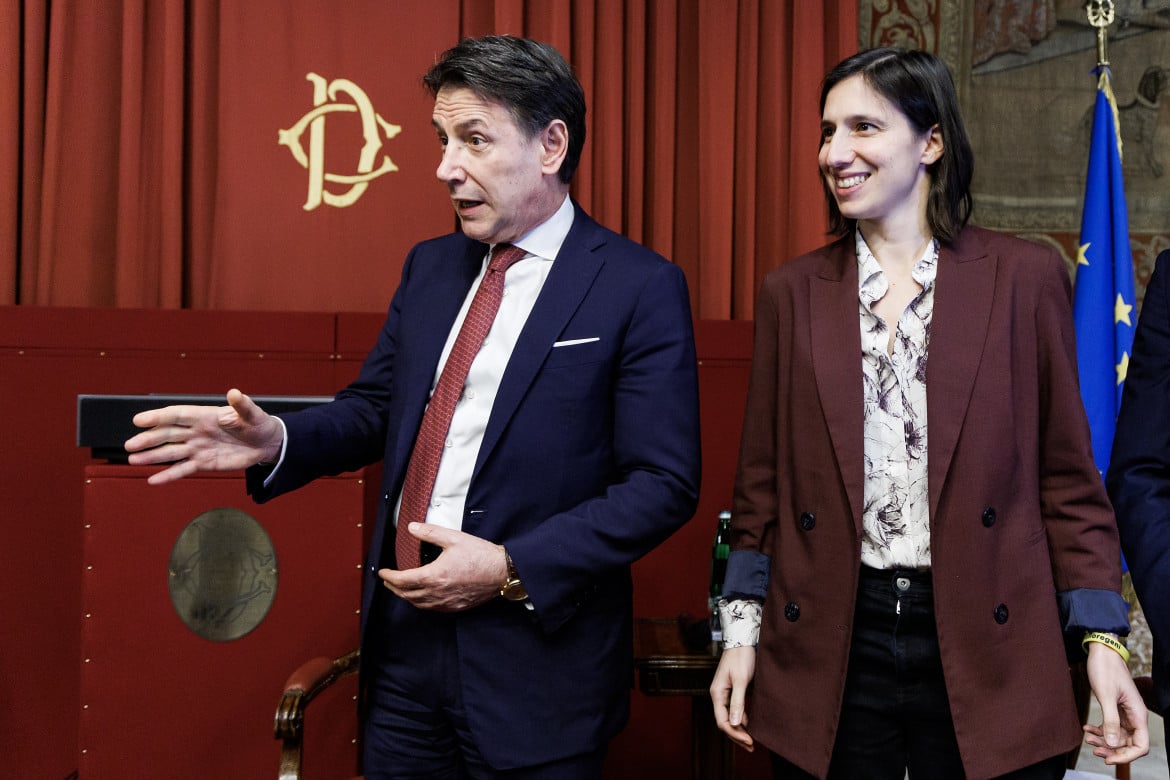 Sondaggi politici: Fratelli d’Italia sotto il 30% e il Centrodestra in lieve calo