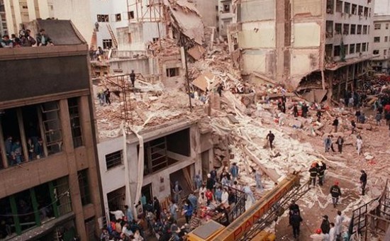 L'Argentina dichiara l'Iran 'stato terrorista' per un attentato del 1994 che provocò una strage