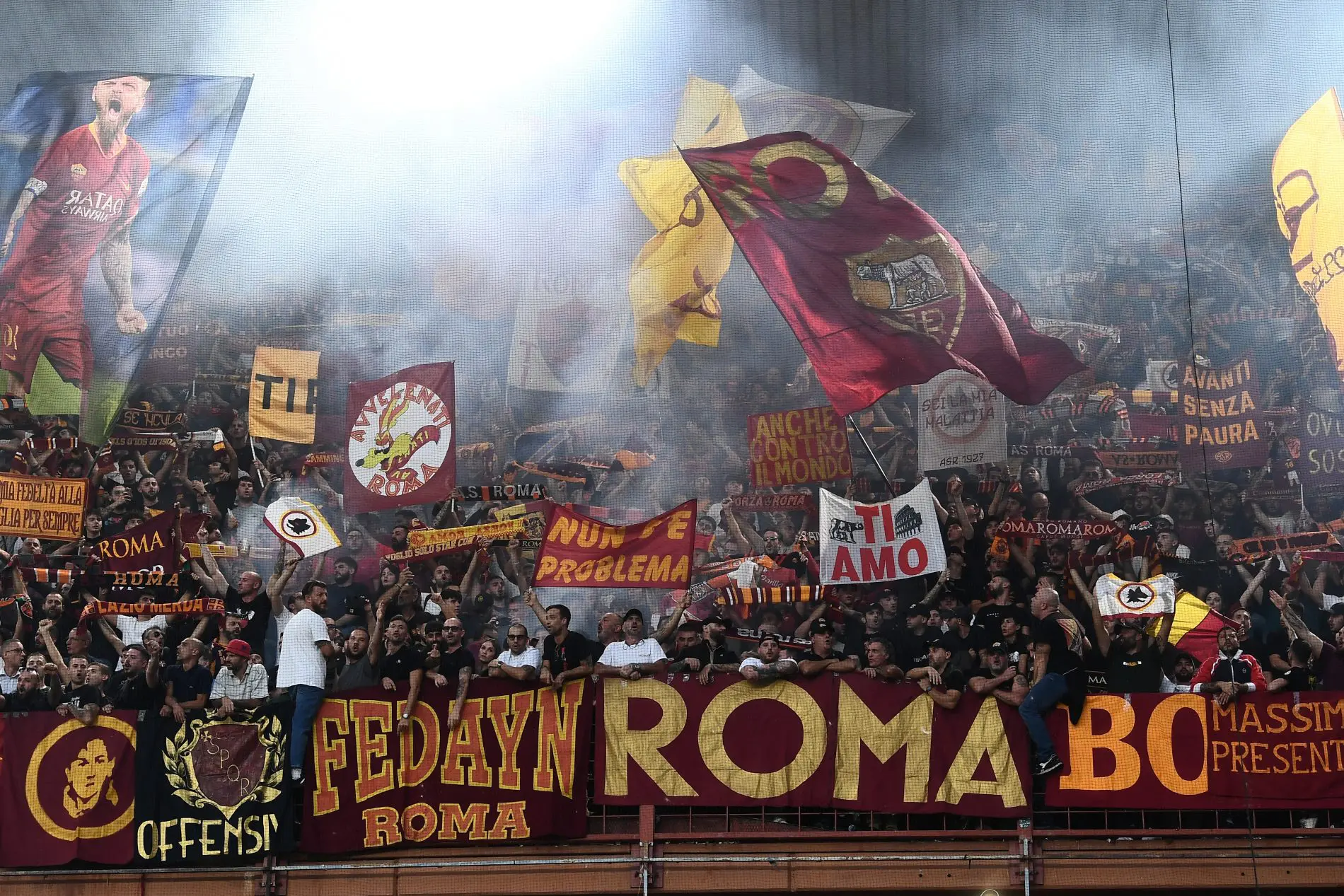 La Curva Sud romanista canta "sei uno zingaro" ma il giudice sportivo non dice niente: e la lotta al razzismo?