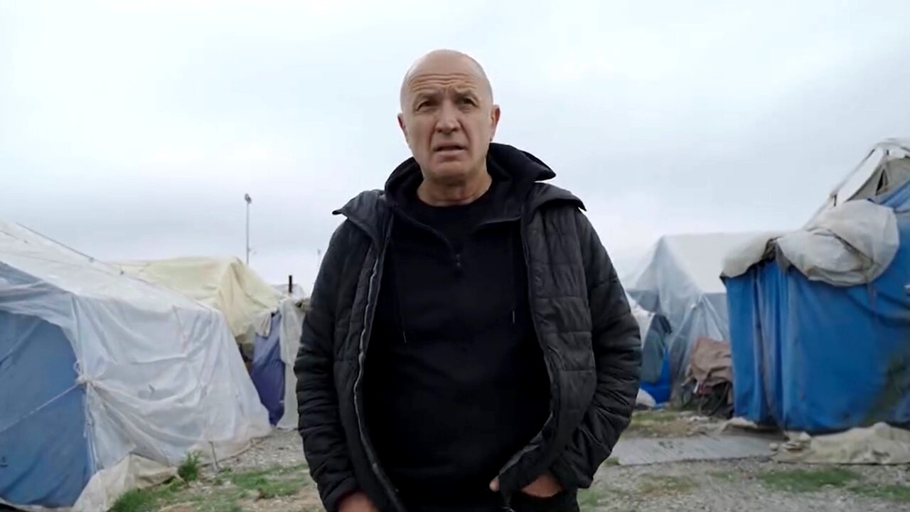 “Che ci faccio qui”, alle 21.20 su Rai 3: ospiti e anticipazioni della puntata in onda giovedì 13 giugno 2024
