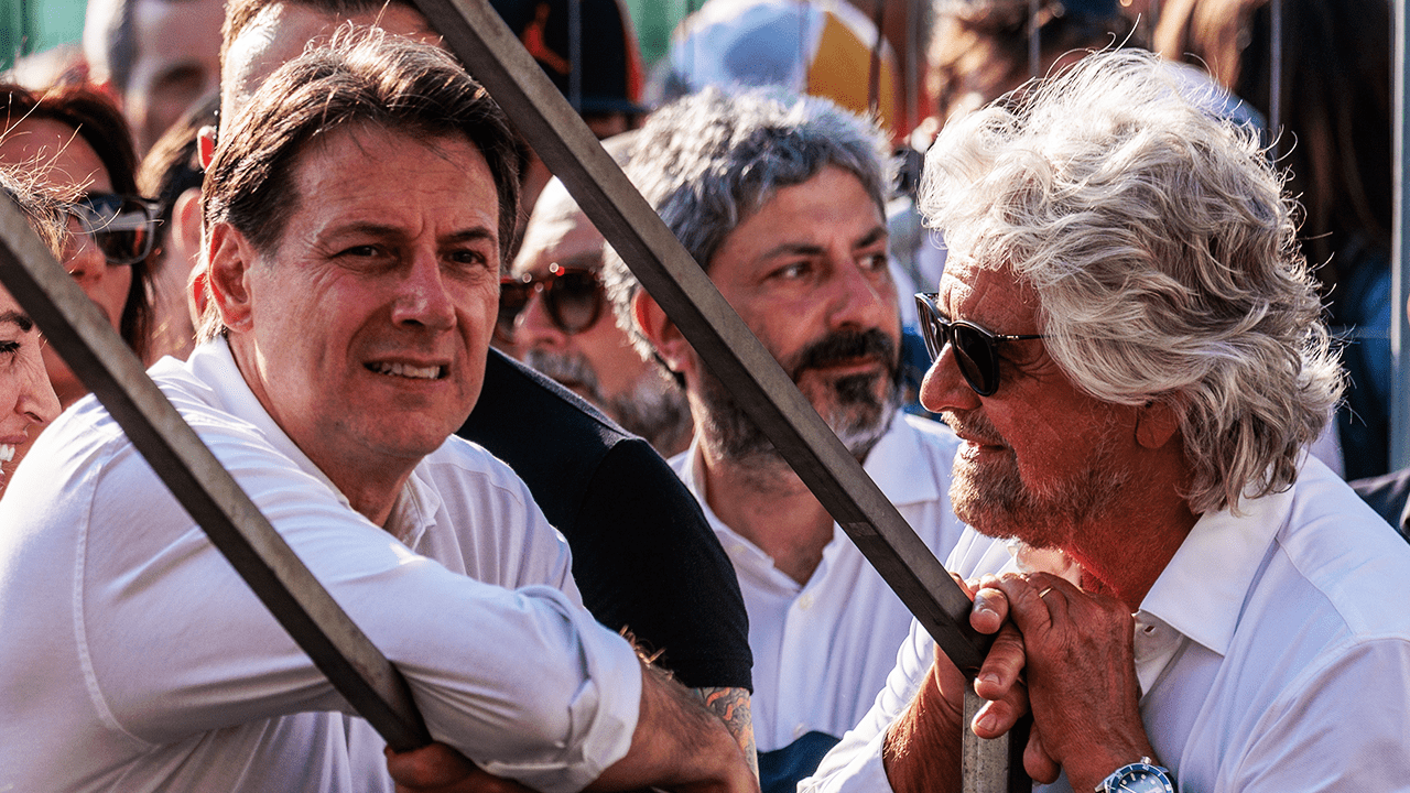 Grillo tratta Conte come Pizzarotti: "Io essenziale, lui ha preso meno voti di Berlusconi morto"
