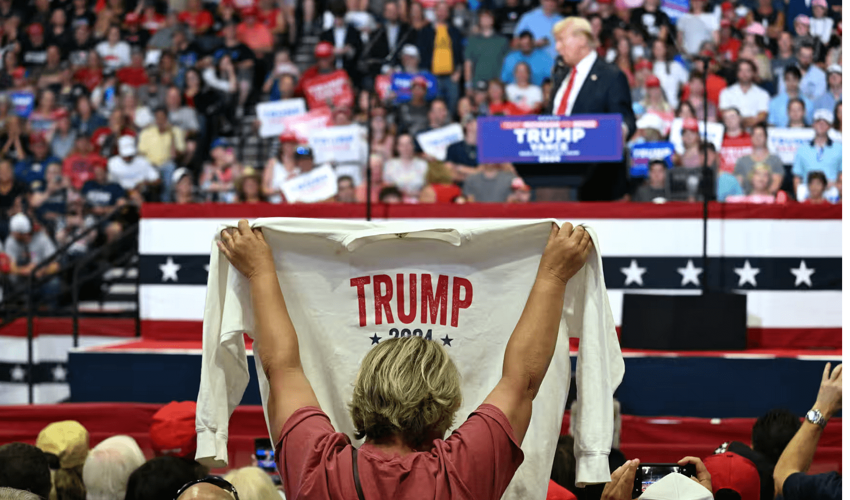 Screenshot 2024-07-21 alle 01.41.30 Trump dice di essere vivo 'per grazia di Dio' e rilancia le teorie complottiste cariche di odio contro i migranti