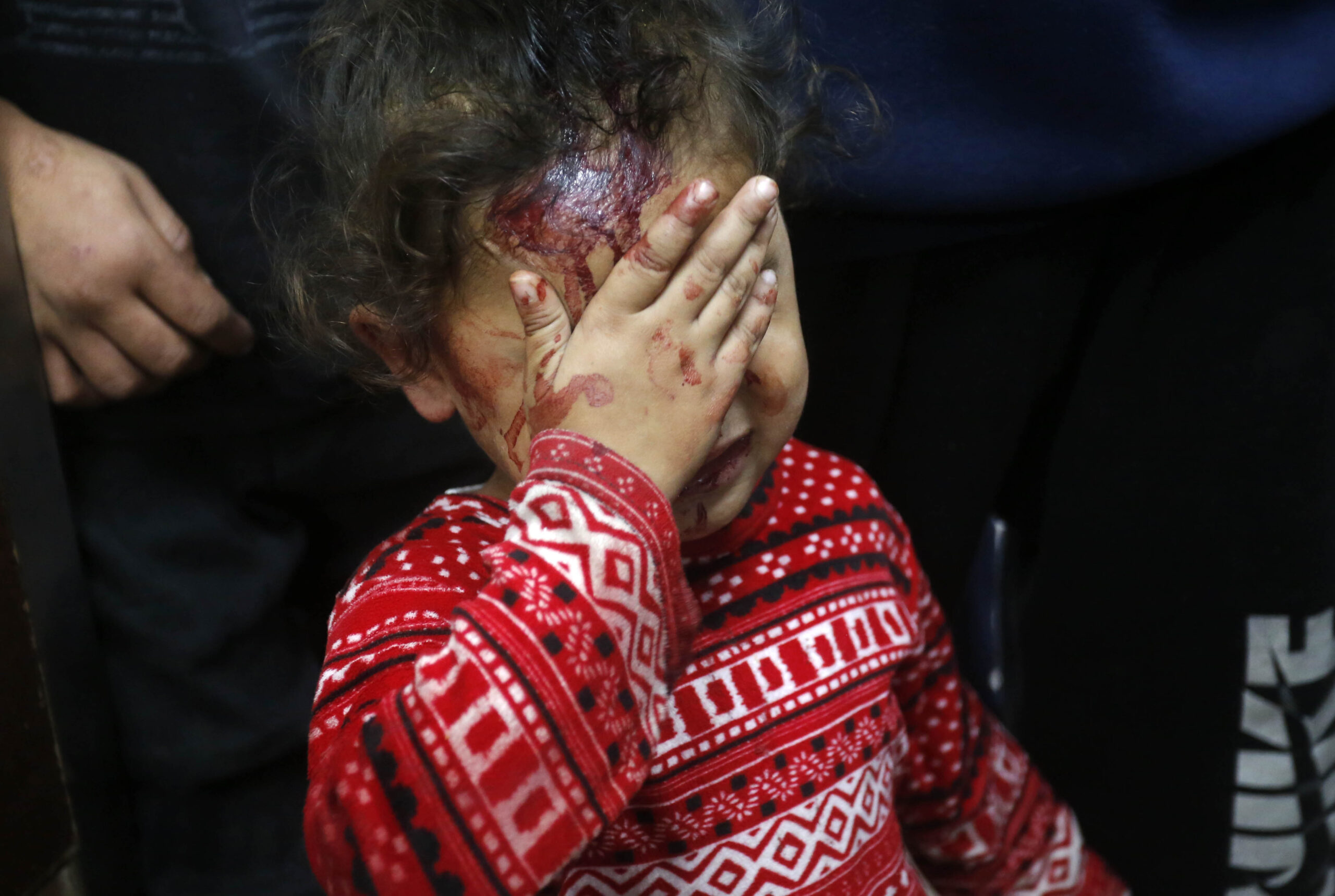 in Libano si festeggia ma a Gaza si muore mentre l'Europa "assolve" Netanyahu