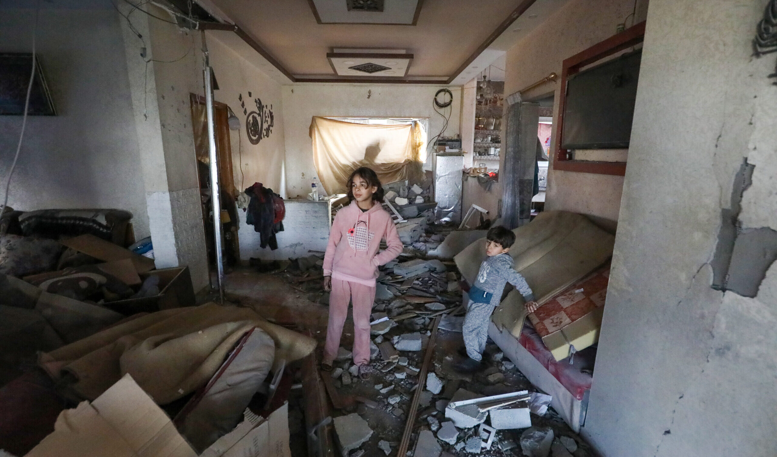 Israele e Hamas discutono i dettagli per fermare la guerra nella Striscia di Gaza Israele e Hamas discutono i dettagli per fermare la guerra nella Striscia di Gaza