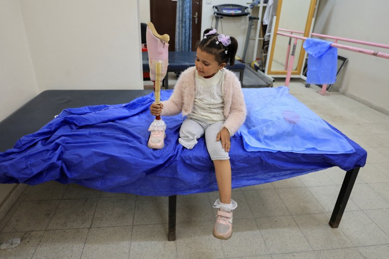 Israele rilancia l’offensiva su Gaza: nessuna tregua senza resa, colpiti ospedali, civili e infrastrutture vitali
