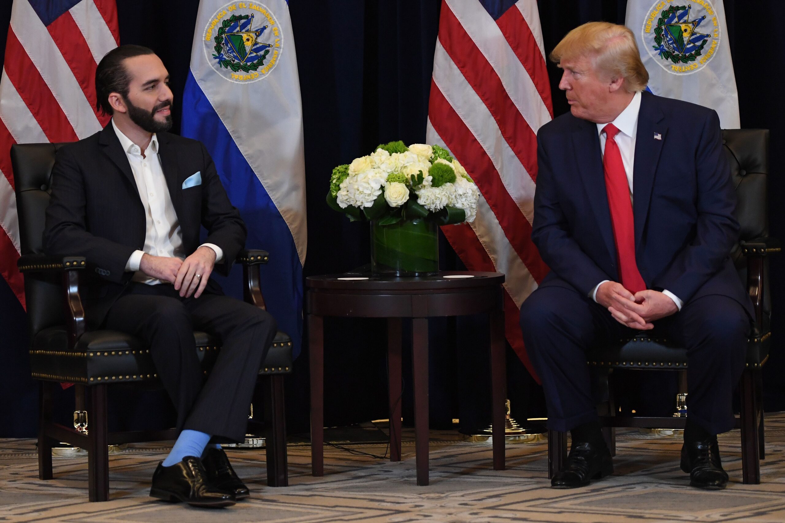 Trump senza limiti: vuole spedire nei lager del Salvador anche i detenuti statunitensi