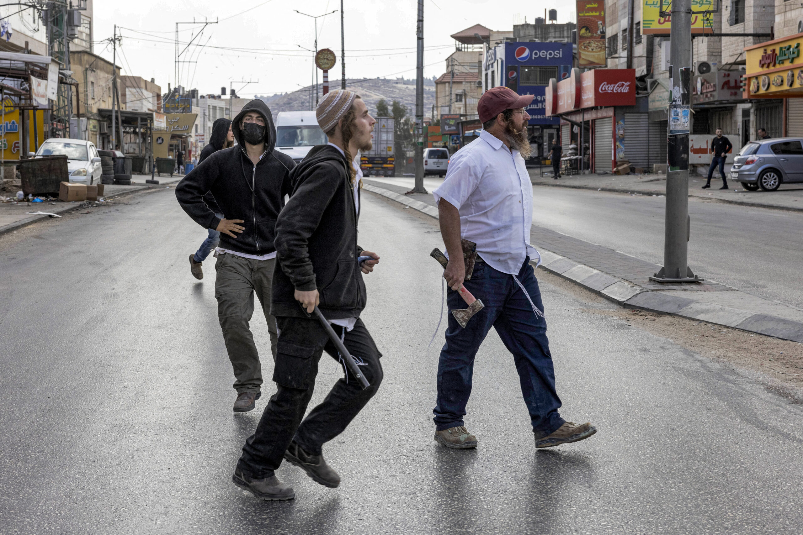 Cisgiordania, i coloni di estrema destra non si fermano: 23 attacchi contro i palestinesi in una settimana