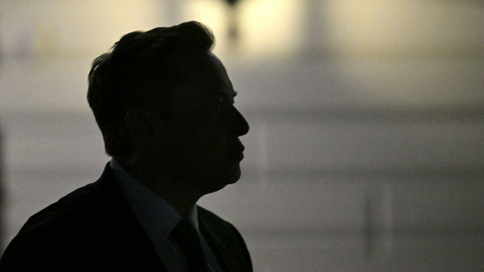 Parigi indaga su X di Musk per ingerenza straniera tramite algoritmo