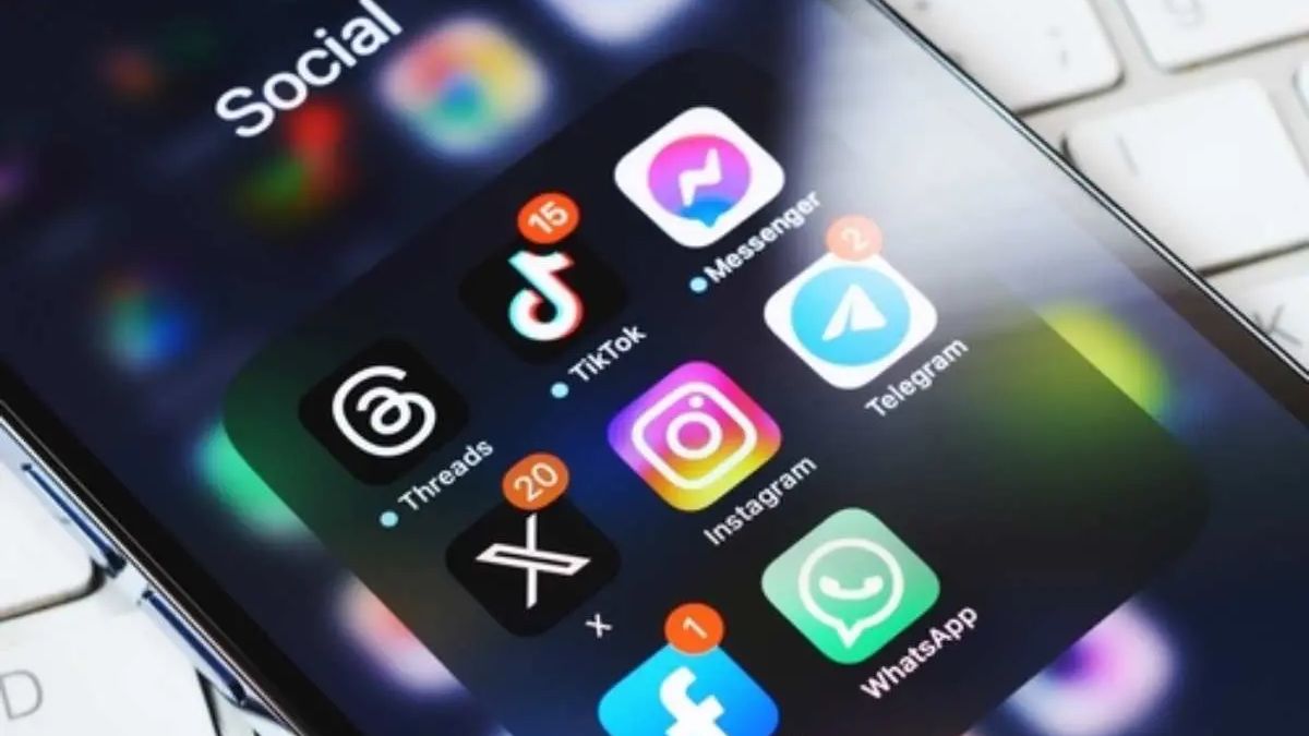 How Social Media Is Changing the Way We Discover News, Culture and Trends How Social Media Is Changing the Way We Discover News, Culture and Trends