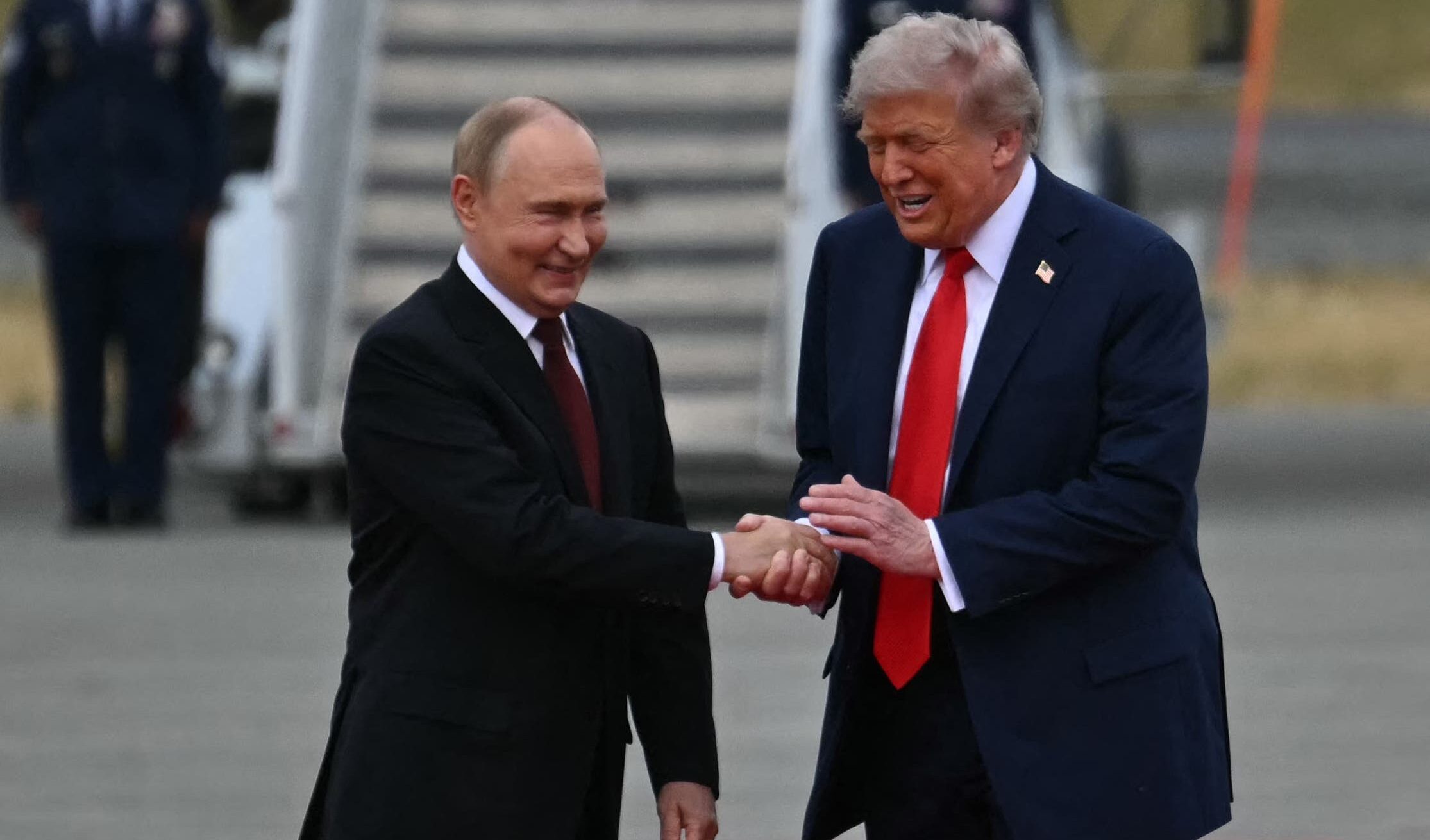 I 28 punti del 'piano di pace' con il quale Trump vuole consegnare la testa di Kiev a Putin