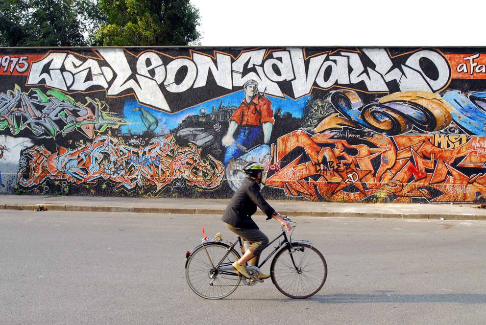 Sgombero del Leoncavallo a Milano: propaganda di governo e il nodo CasaPound