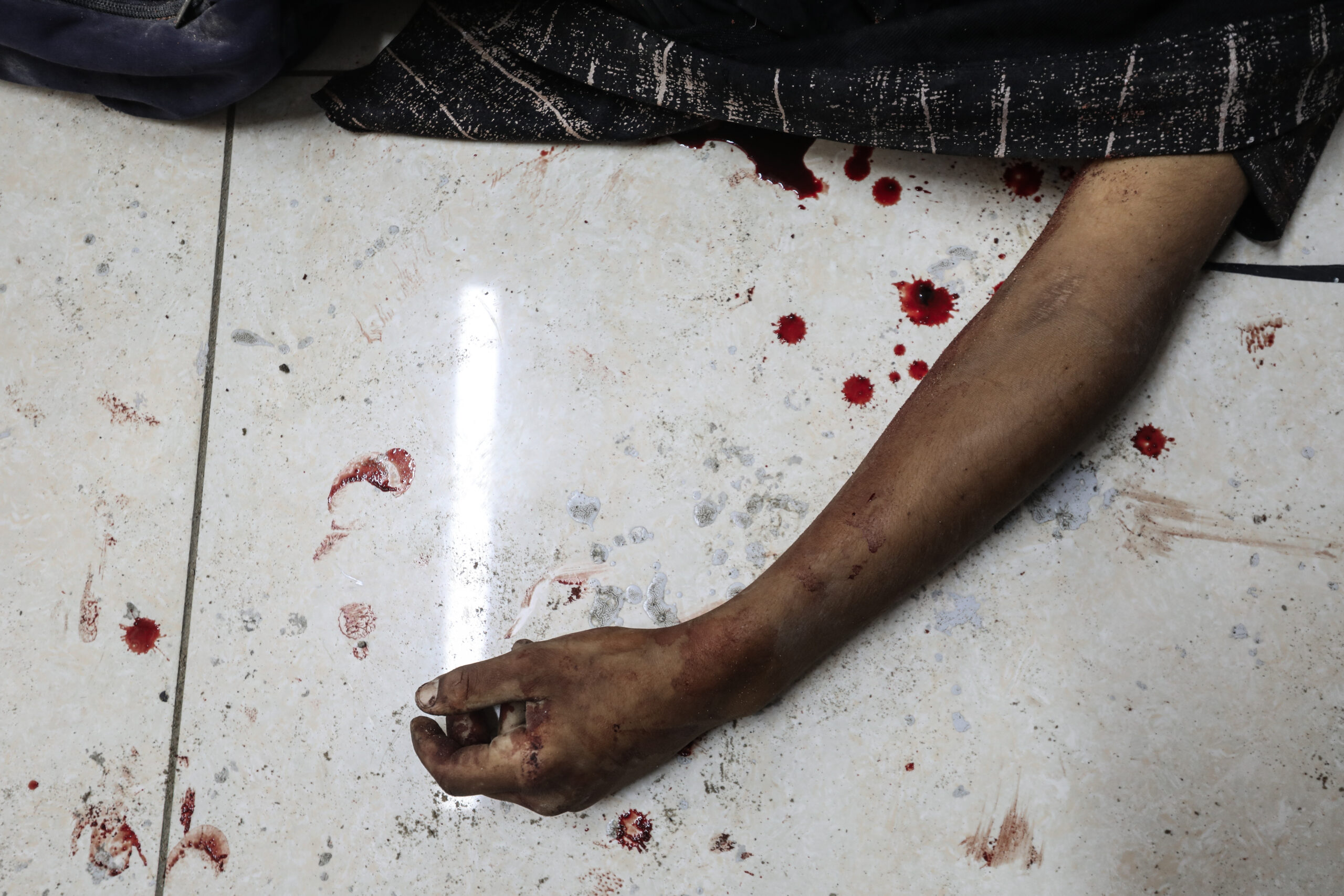 Israele annuncia l'uso di una "forza senza precedenti" a Gaza City decine di morti e fame tra i civili