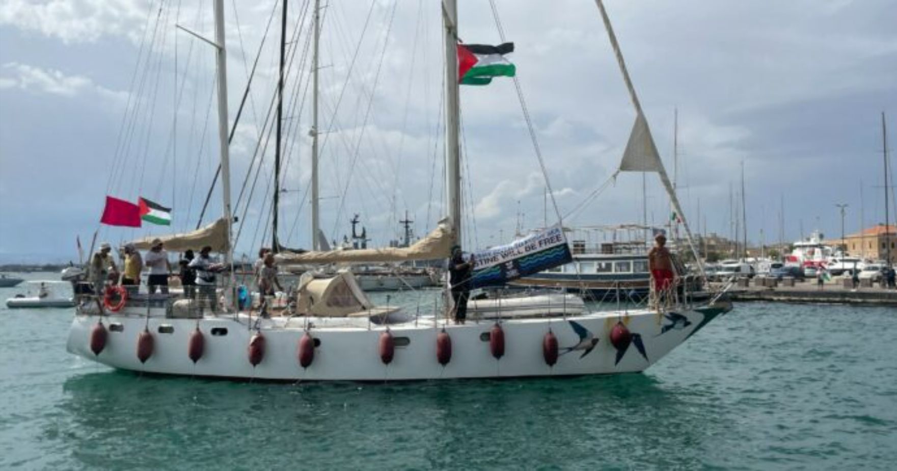 La Sumud: “La missione va avanti, dalla Farnesina un atto di sabotaggio gravissimo”