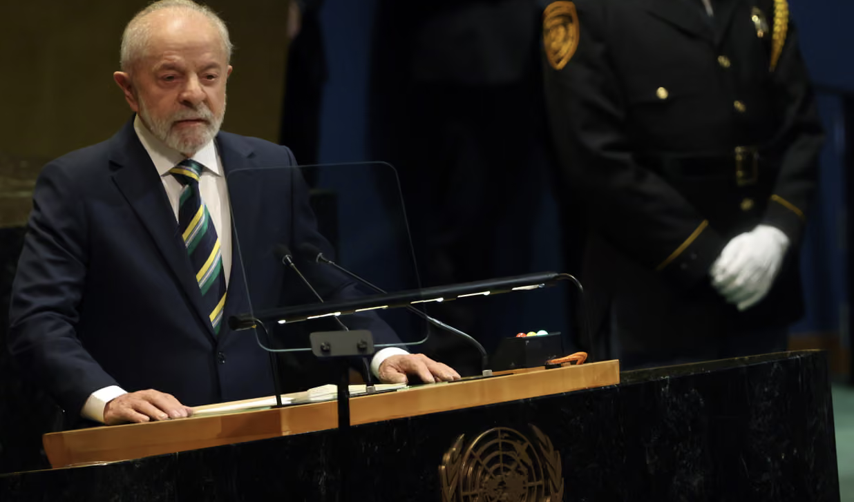 Lula replica a Trump su Bolsonaro: "Il Brasile ha difeso la democrazia, no a ingerenze sulla nostra sovranità"