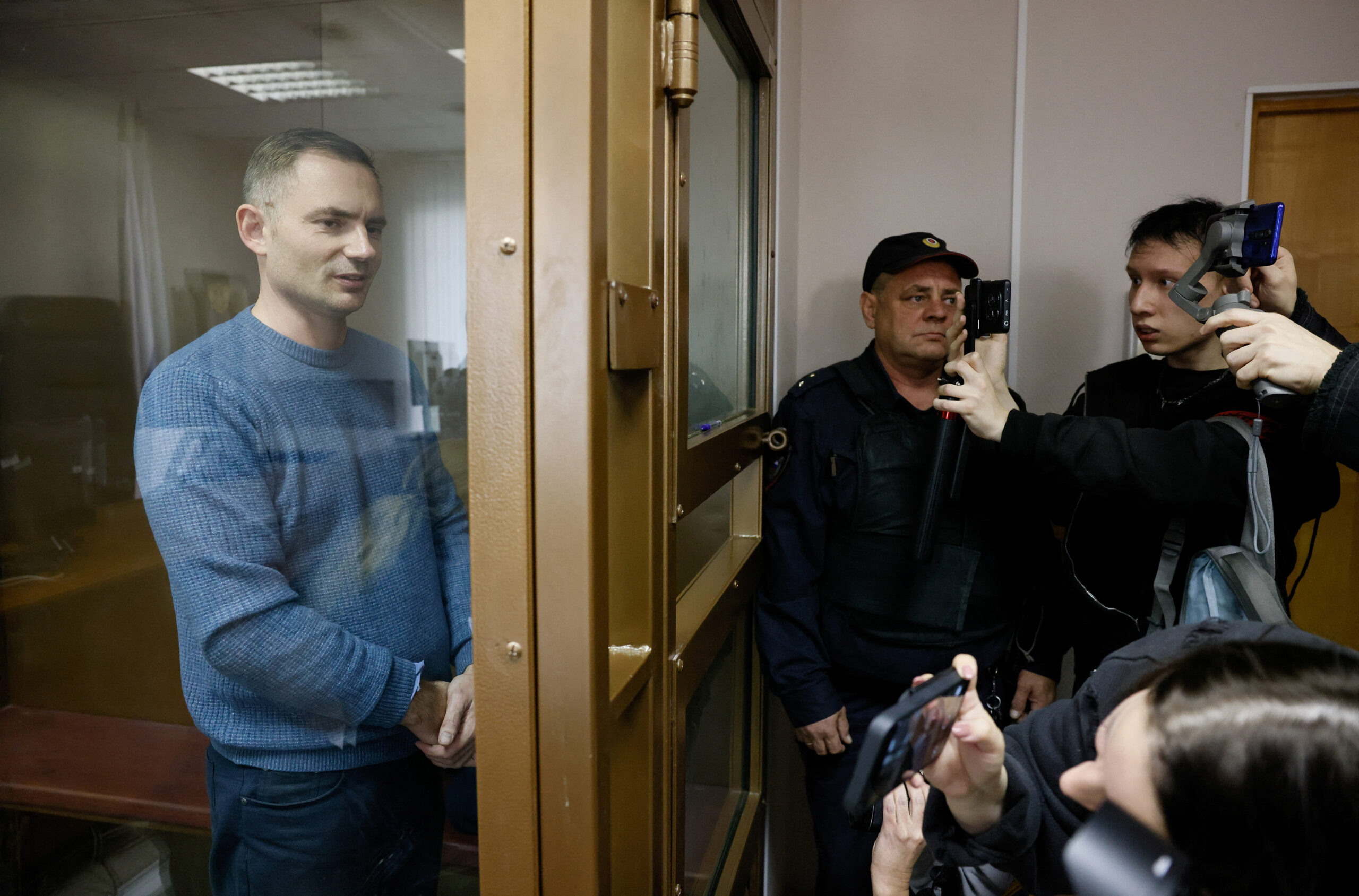 Mosca: il dirigente del partito filo-occidentale "Yabloko", Maksim Kruglov arrestato per aver parlato di Bucha