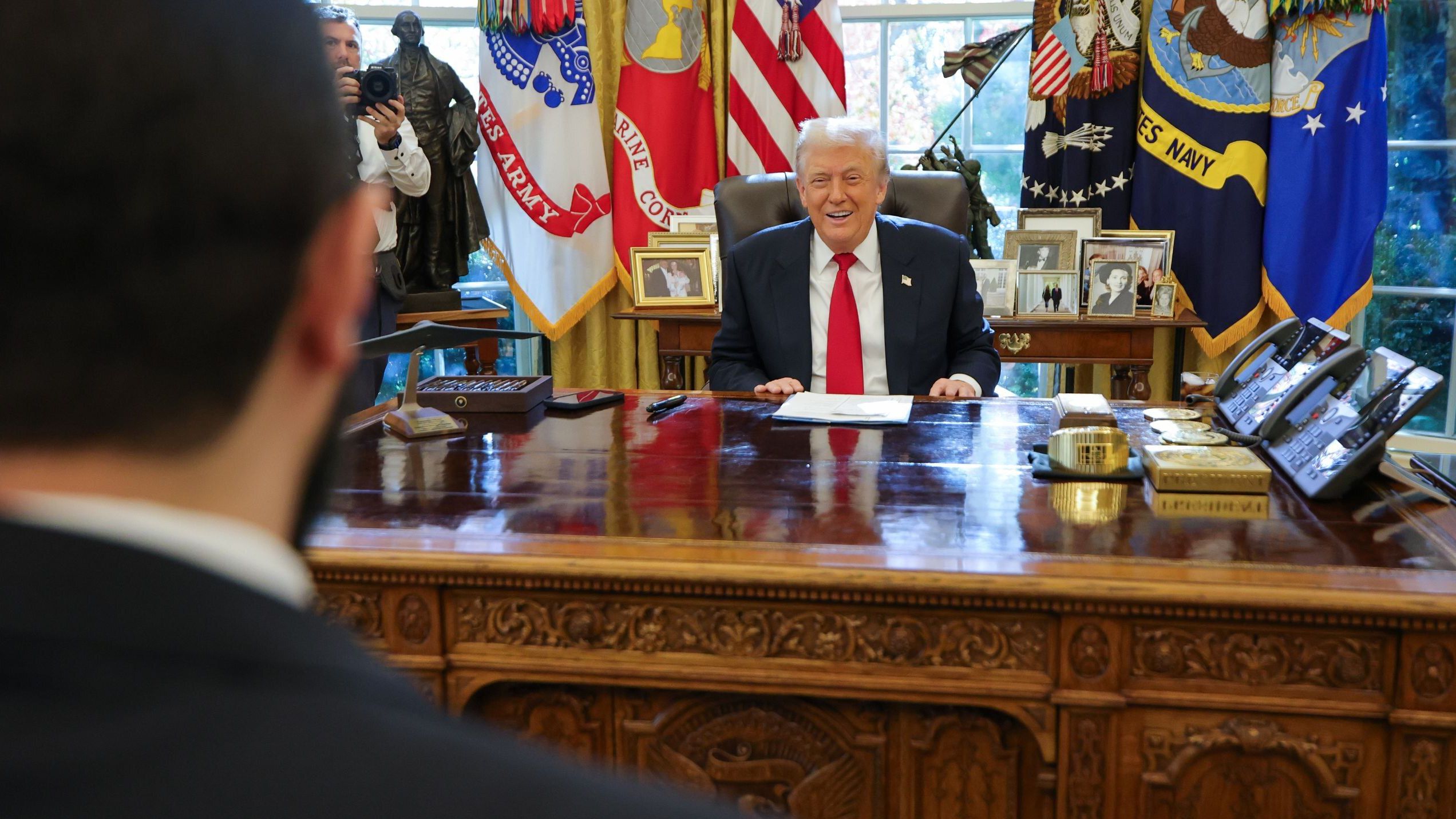 Warren accusa Trump: "Sui dazi alla Svizzera sconti ai miliardari mentre gli americani pagano il prezzo"