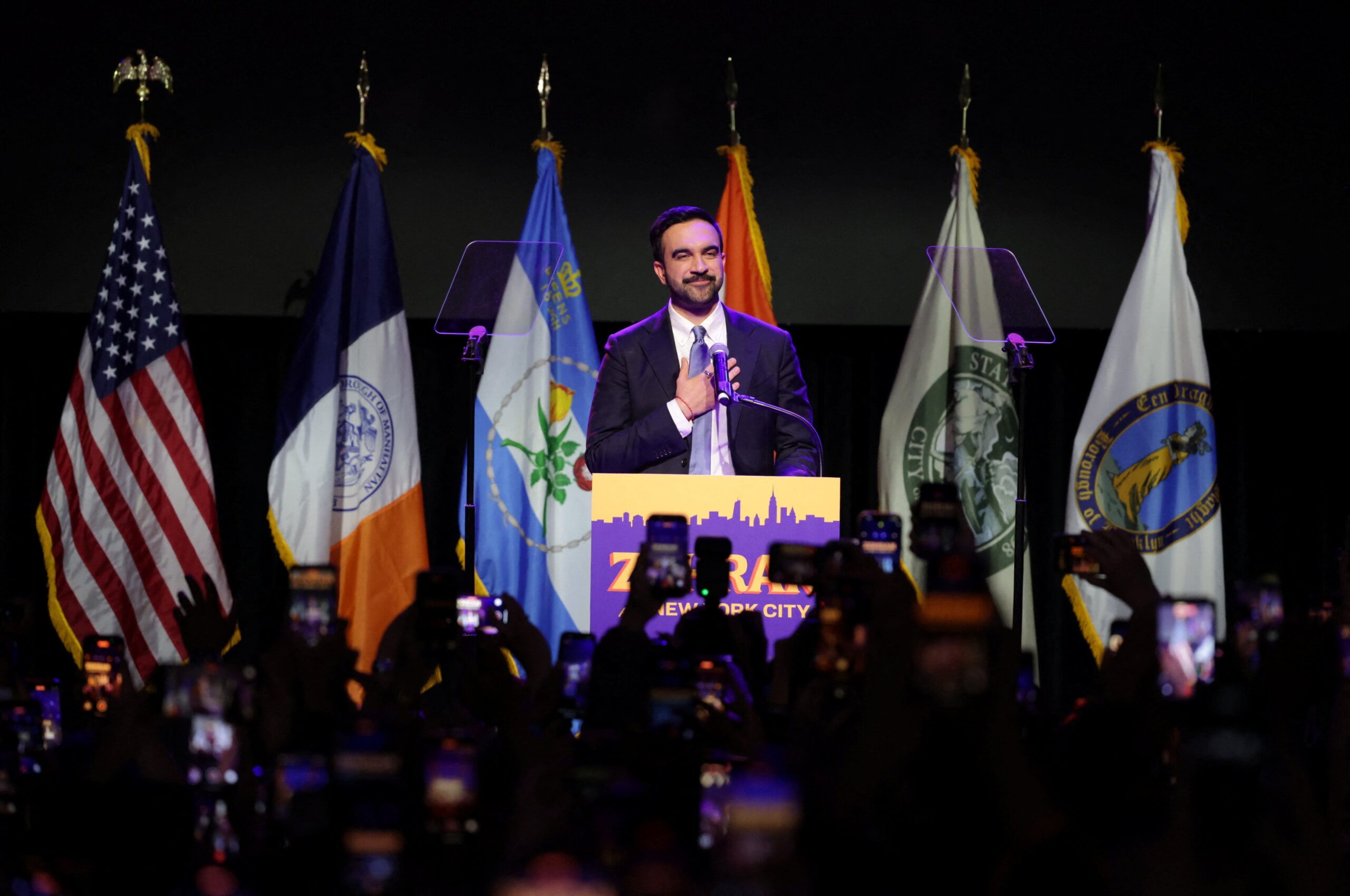 Zohran Mamdani: chi è il sindaco di New York che è già diventato un incubo per Trump (e l'aristocrazia democratica)